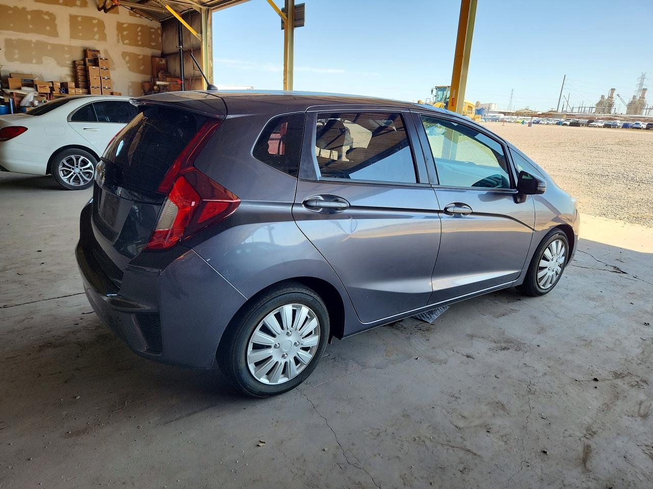 2015 Honda Fit Lx Gray vin: 3HGGK5G57FM768525