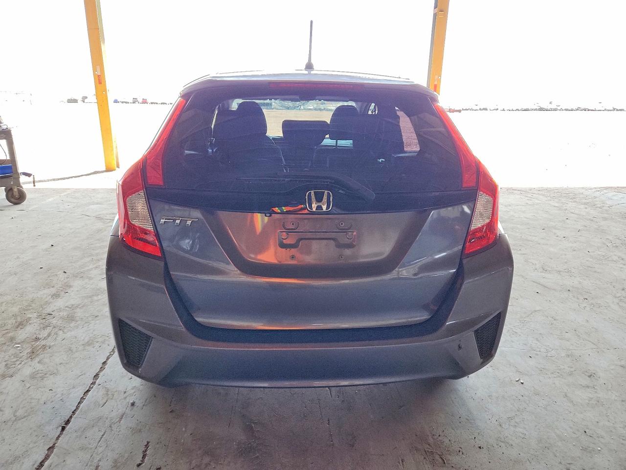 2015 Honda Fit Lx Gray vin: 3HGGK5G57FM768525