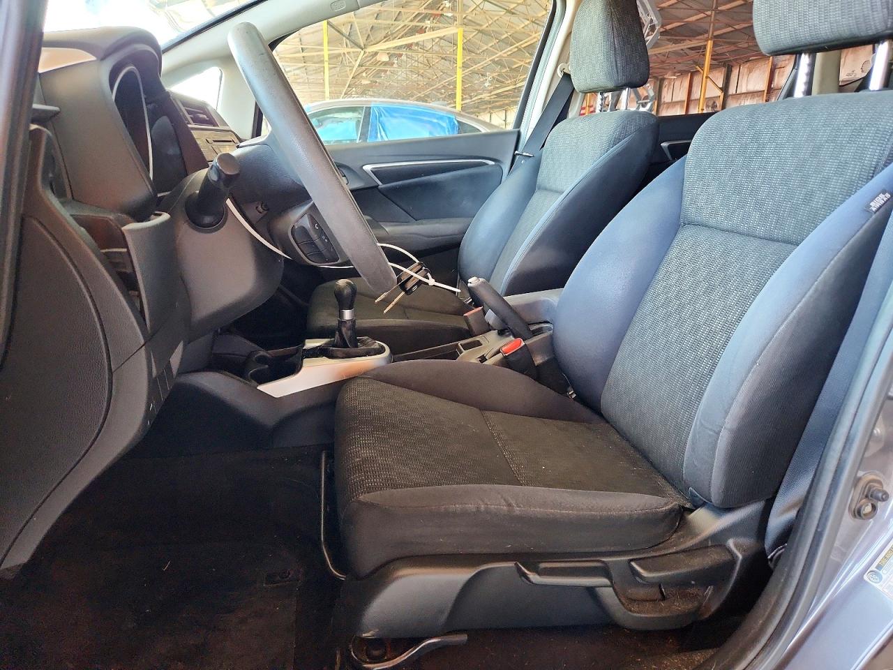 2015 Honda Fit Lx Gray vin: 3HGGK5G57FM768525