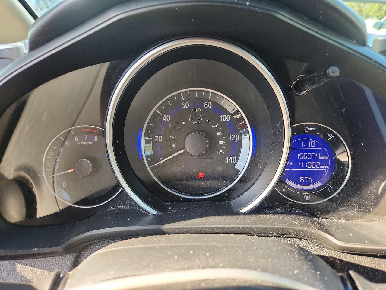 2015 Honda Fit Lx Белый vin: 3HGGK5G58FM712531