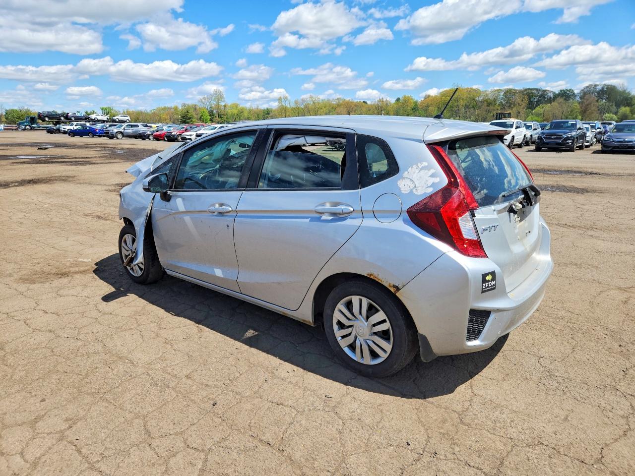 2015 Honda Fit Lx Серебряный vin: 3HGGK5G5XFM764212
