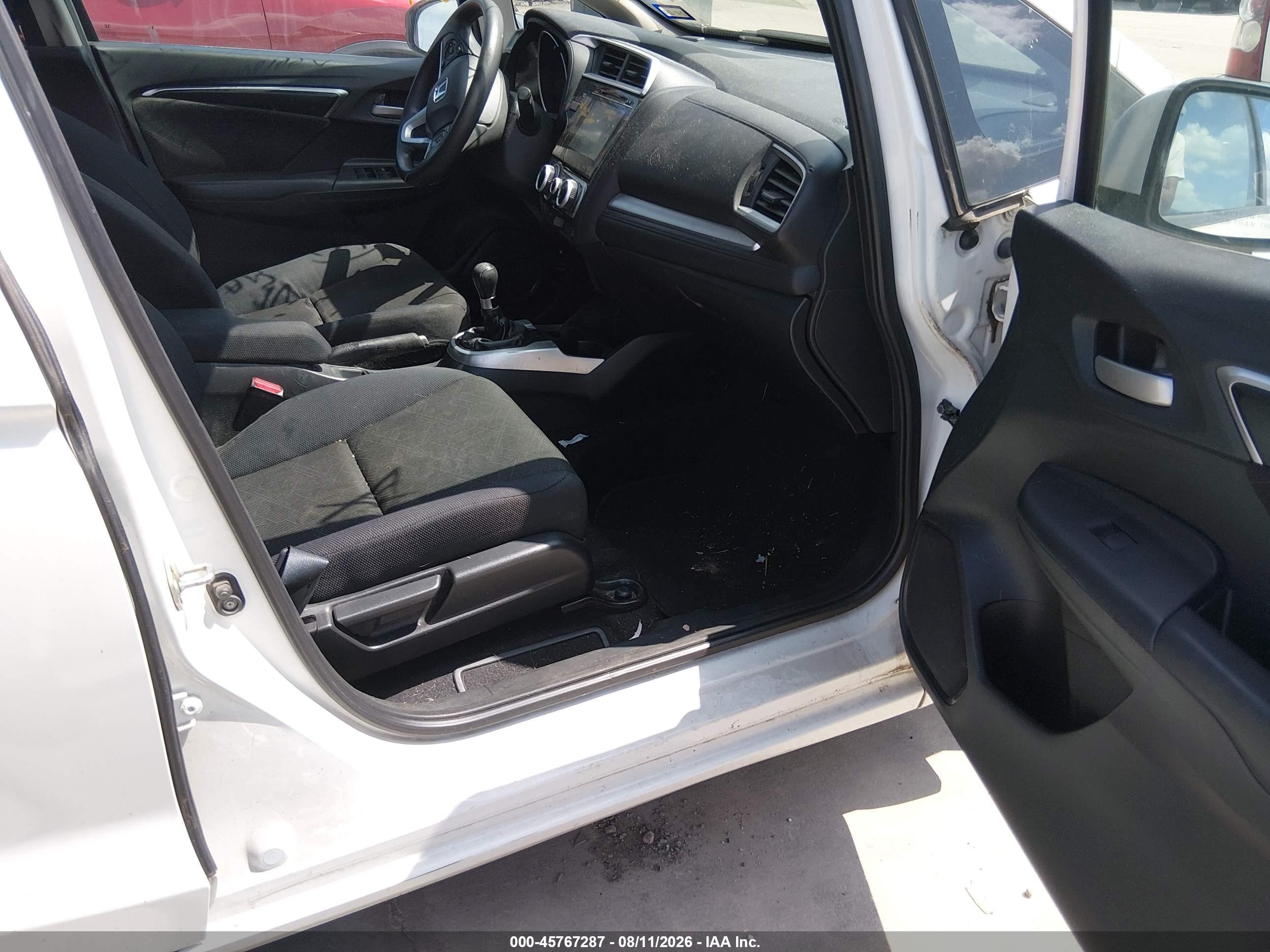 2015 Honda Fit Ex White vin: 3HGGK5G80FM736039