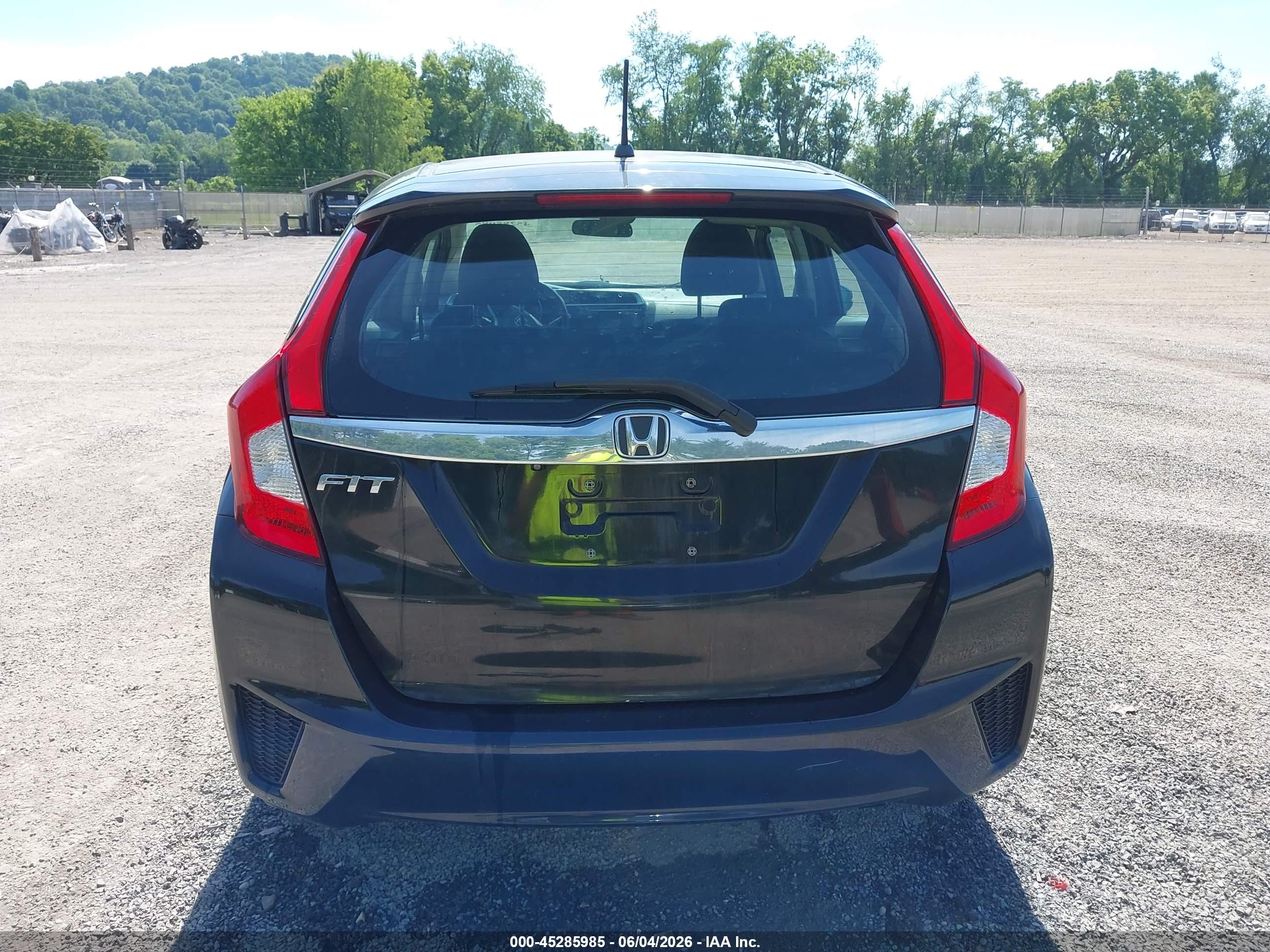 2015 Honda Fit Ex Black vin: 3HGGK5G81FM708153