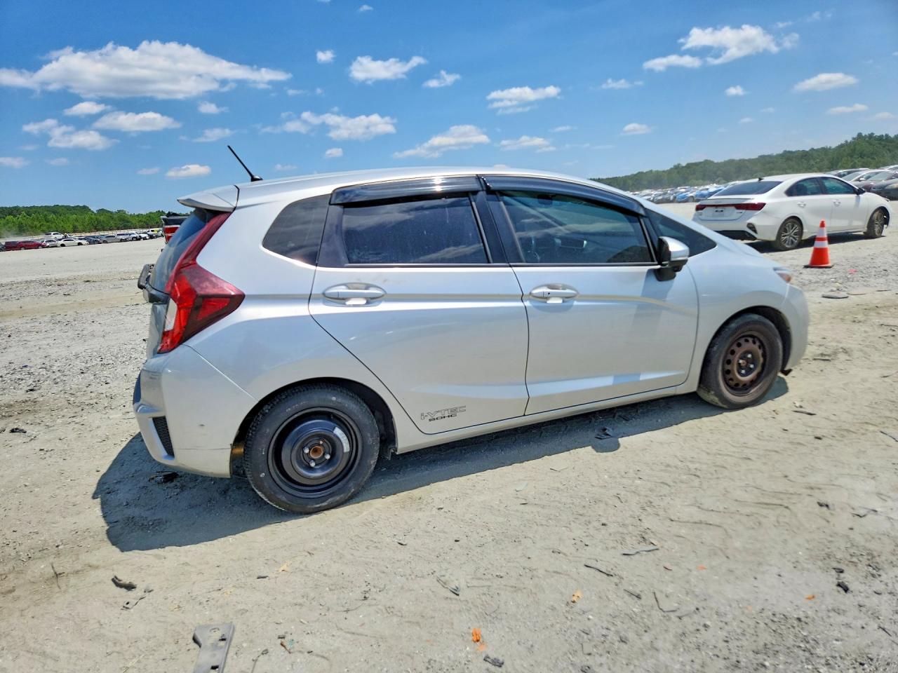 2015 Honda Fit Ex White vin: 3HGGK5G83FM718182