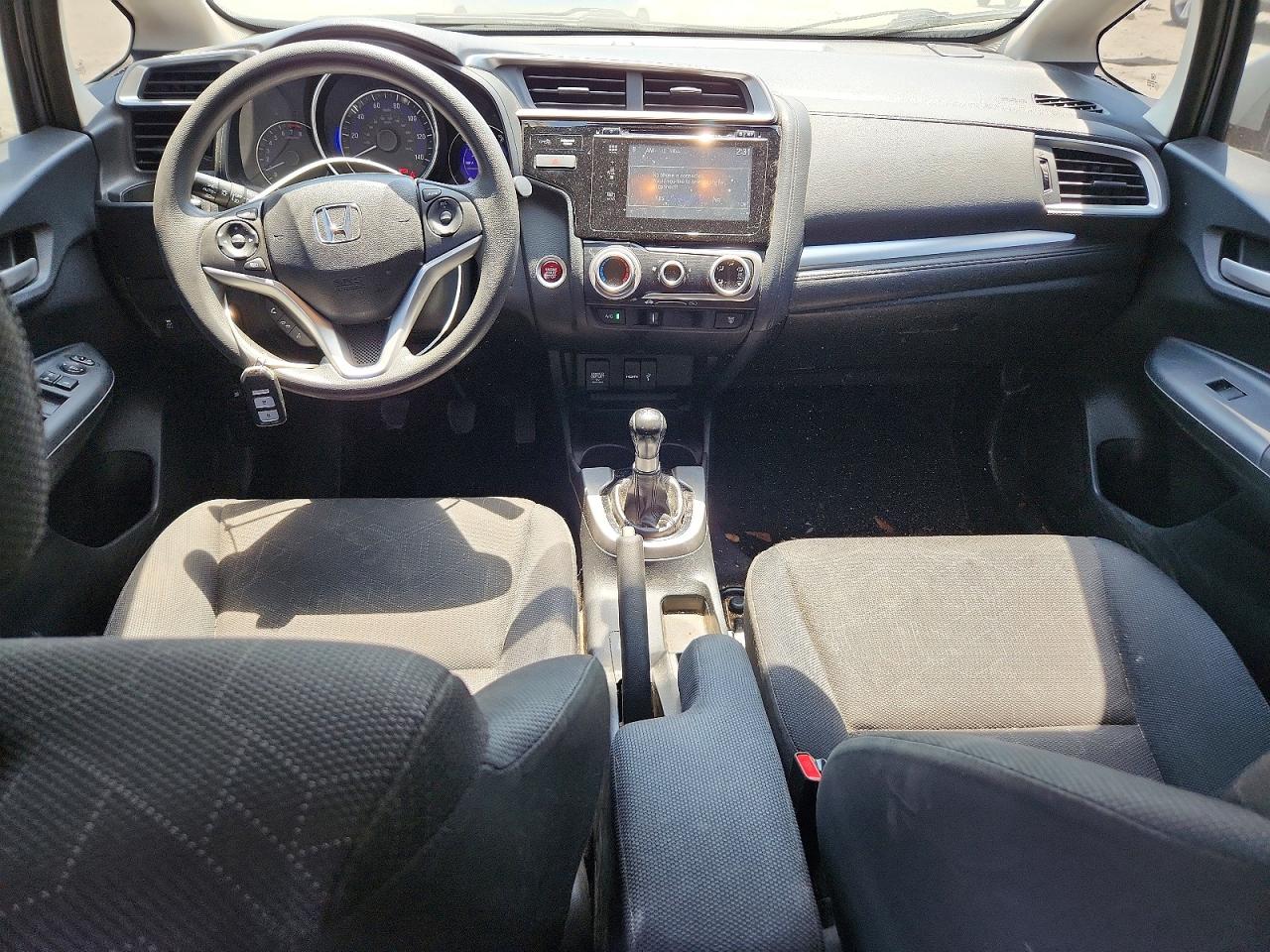 2015 Honda Fit Ex White vin: 3HGGK5G83FM718182