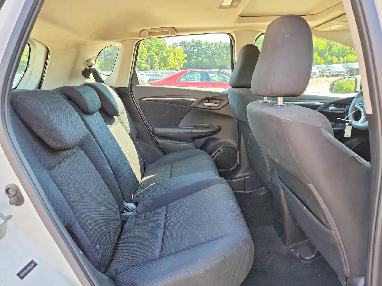 2015 Honda Fit Ex White vin: 3HGGK5G83FM733877