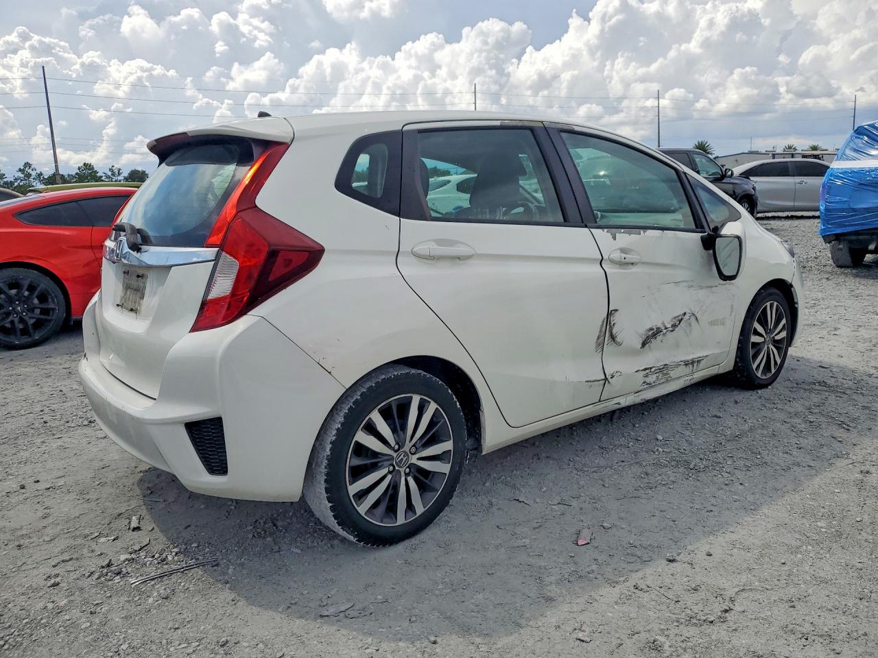 2015 Honda Fit Ex White vin: 3HGGK5G87FM721974