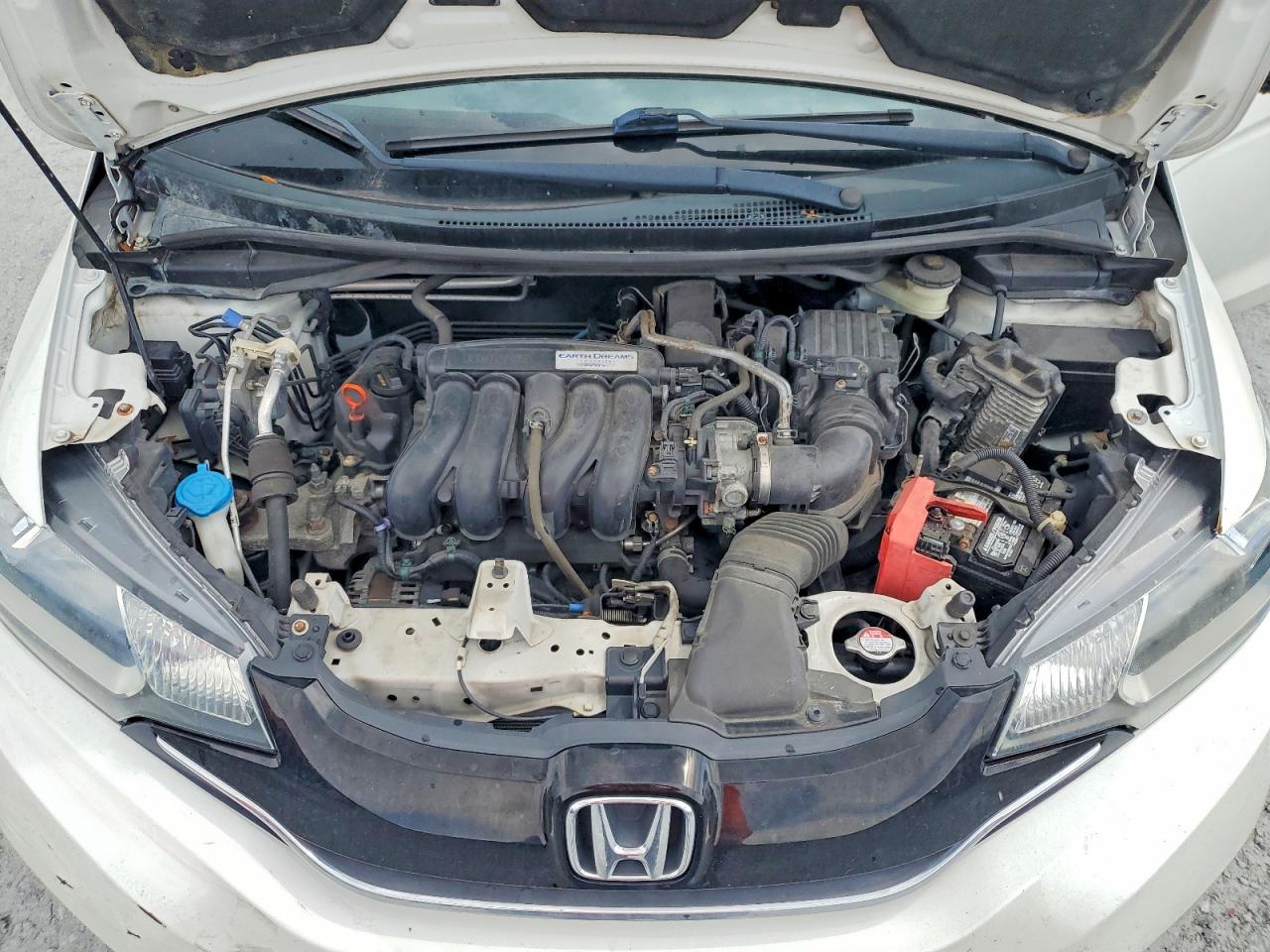 2015 Honda Fit Ex White vin: 3HGGK5G87FM721974