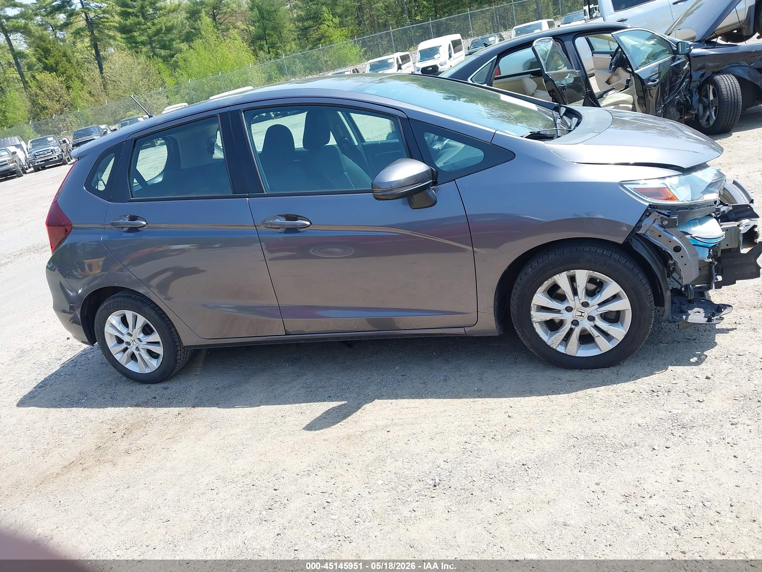 2019 Honda Fit Lx Gray vin: 3HGGK5H41KM750473