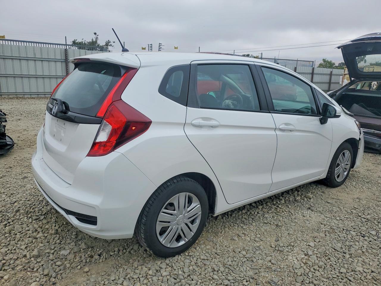 2020 Honda Fit Lx Белый vin: 3HGGK5H44LM703956