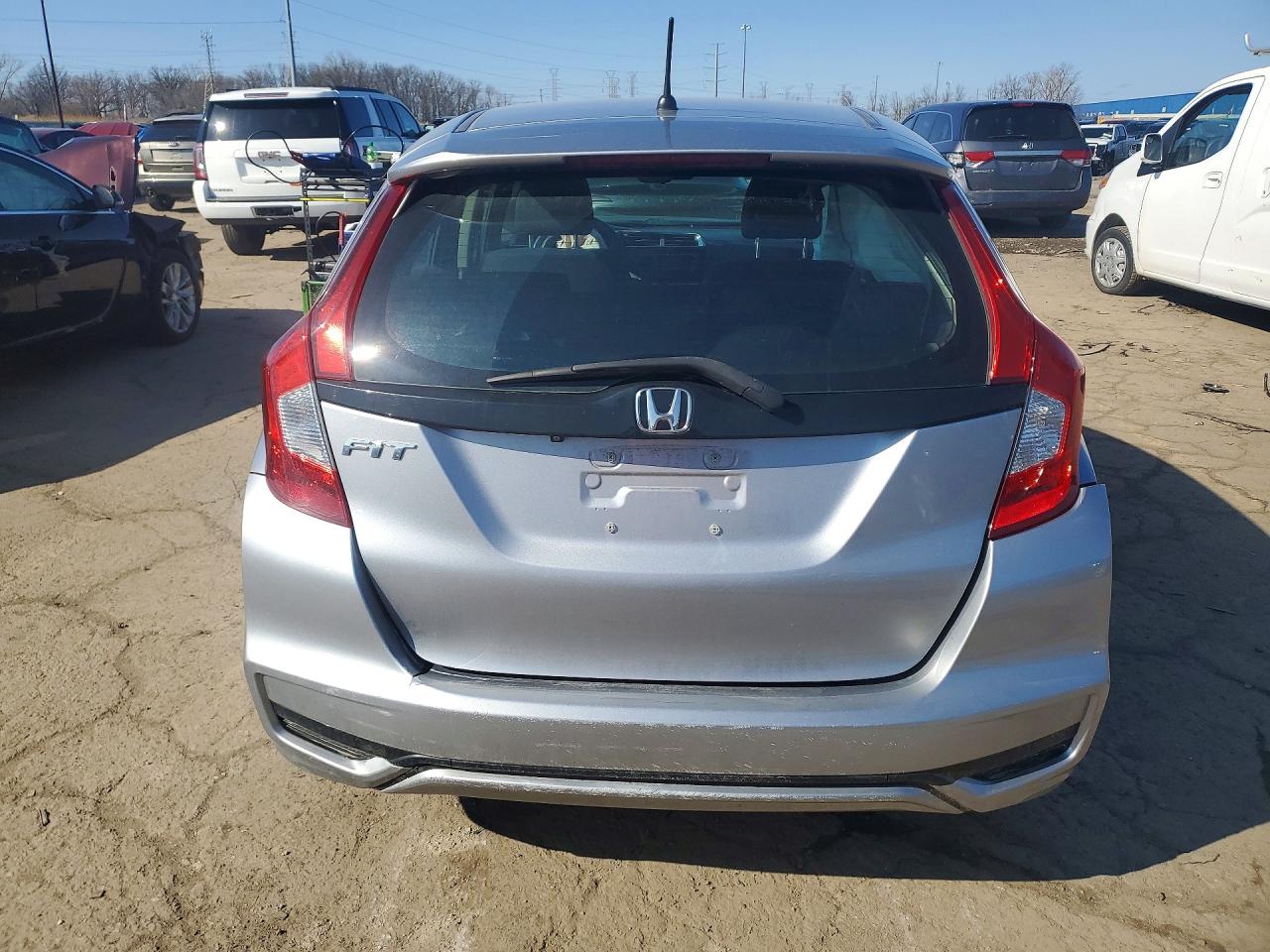 2019 Honda Fit Lx Silver vin: 3HGGK5H45KM714527