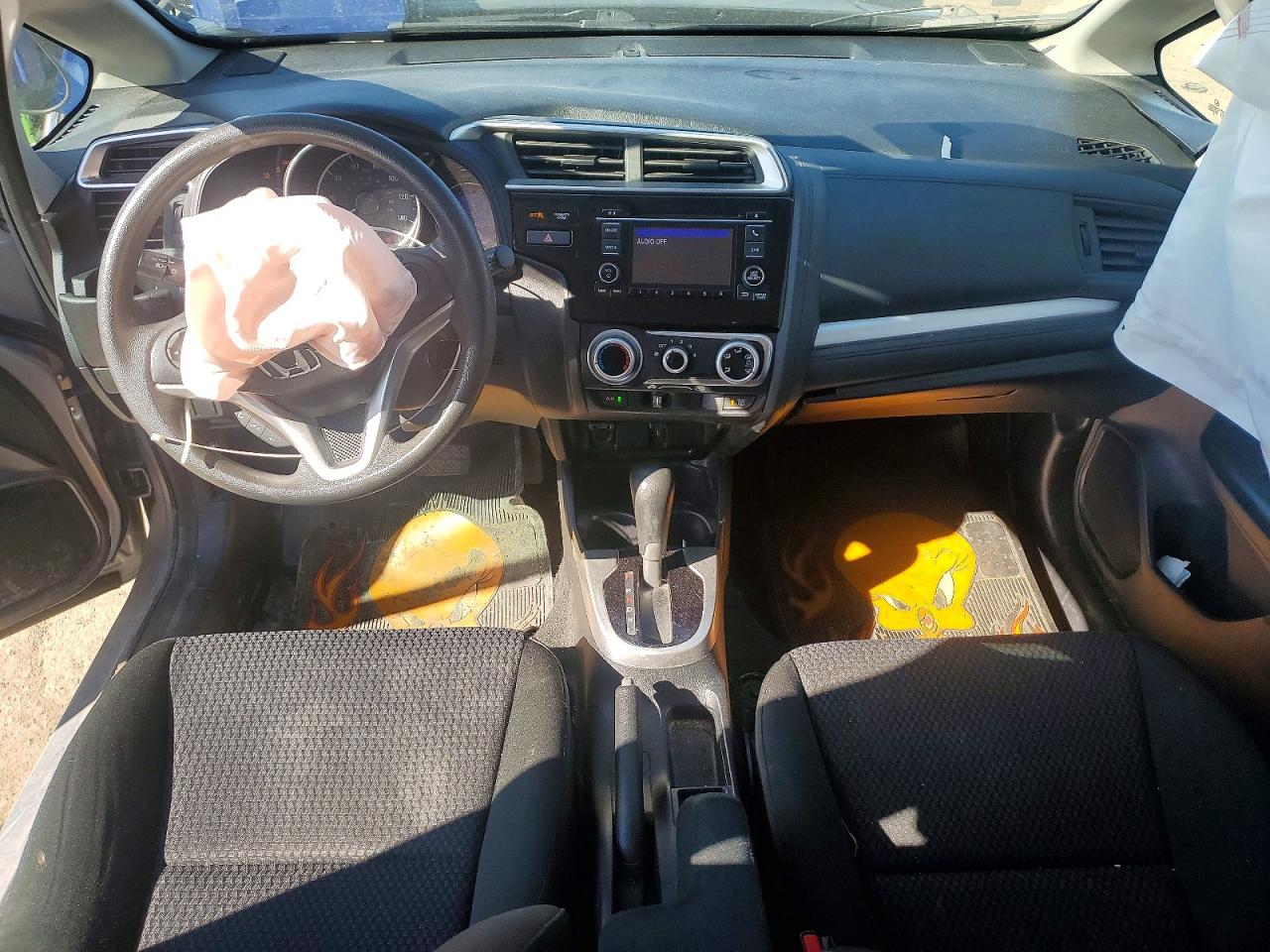 2019 Honda Fit Lx Silver vin: 3HGGK5H45KM714527