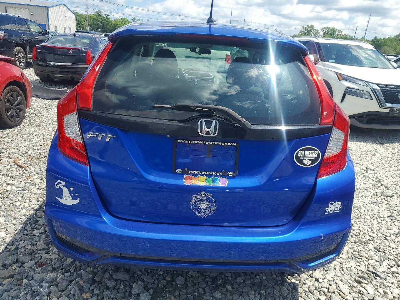 2018 Honda Fit Lx Blue vin: 3HGGK5H46JM712297