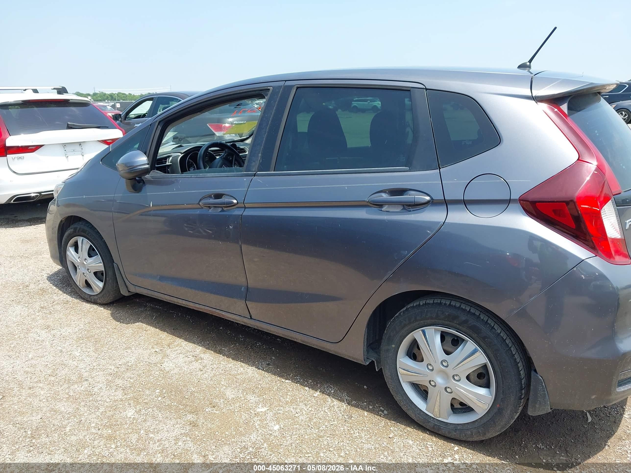 2019 Honda Fit Lx Серый vin: 3HGGK5H46KM713757