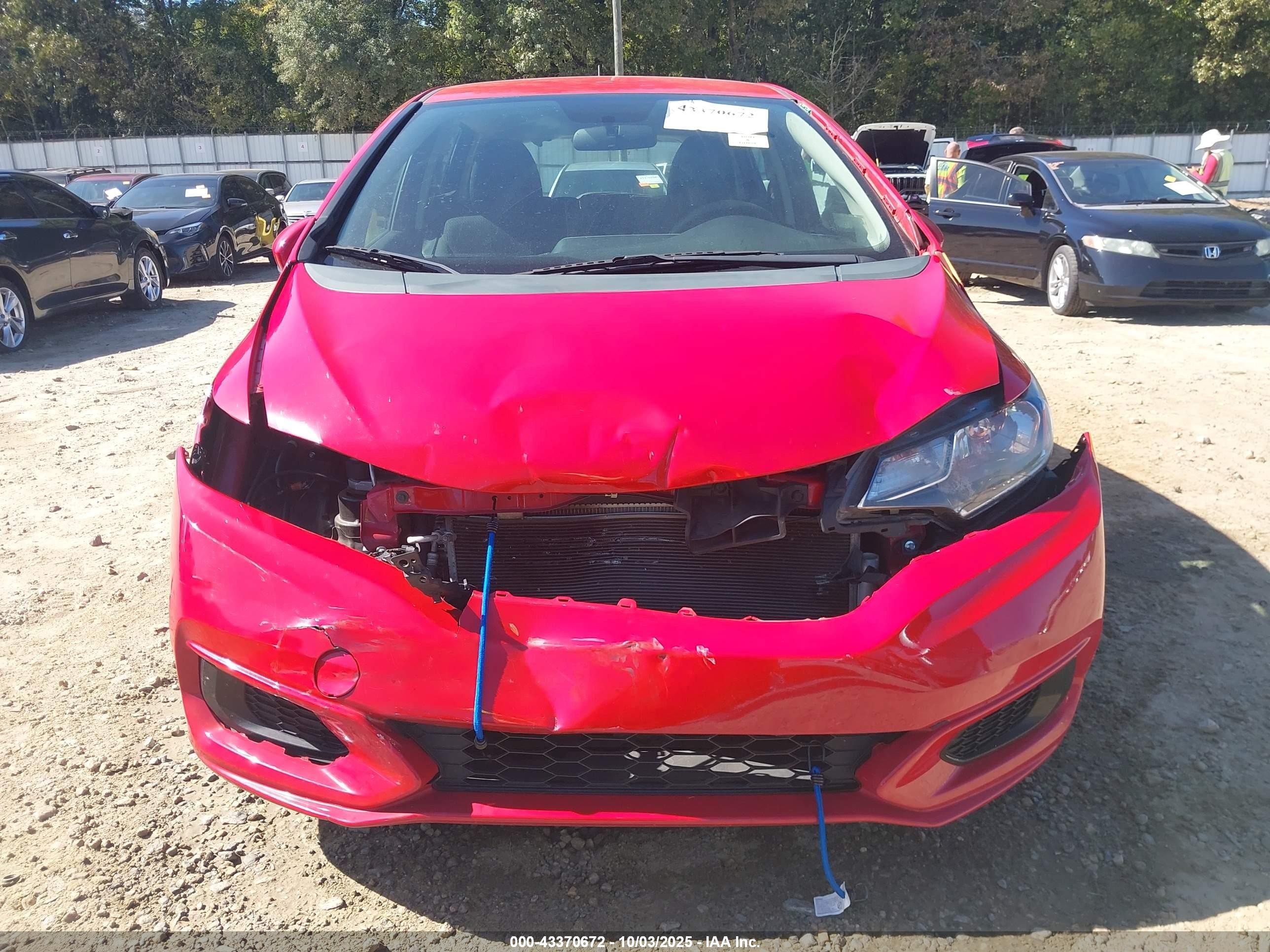 2018 Honda Fit Lx Red vin: 3HGGK5H4XJM735596