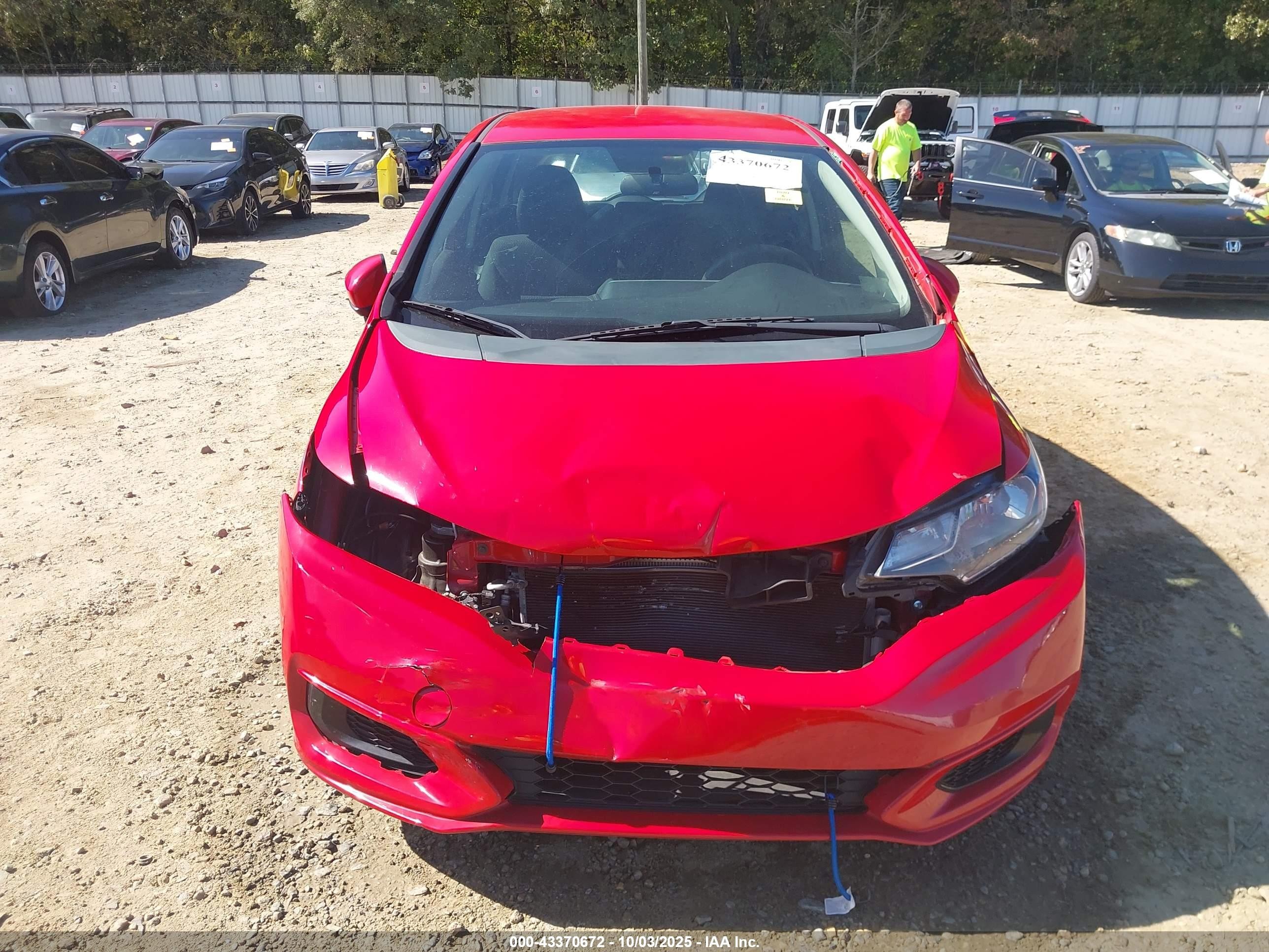 2018 Honda Fit Lx Red vin: 3HGGK5H4XJM735596