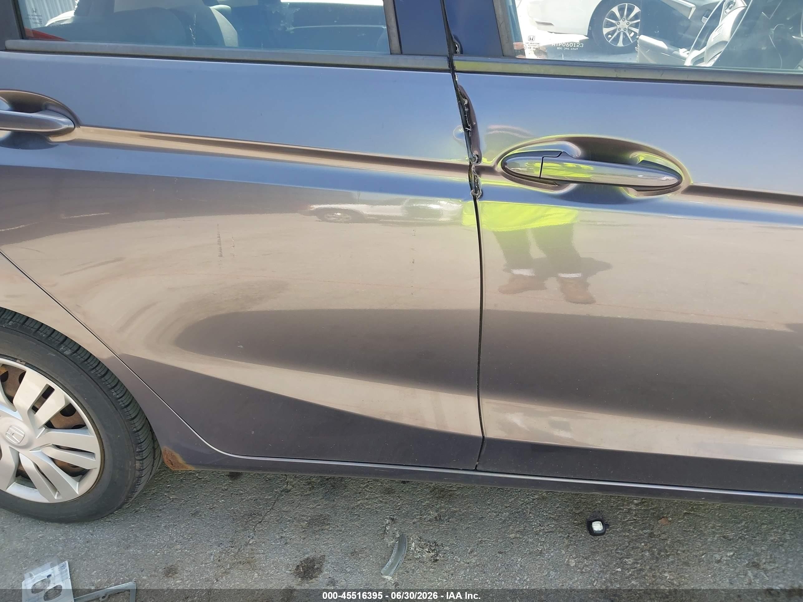 2015 Honda Fit Lx Серый vin: 3HGGK5H50FM713168