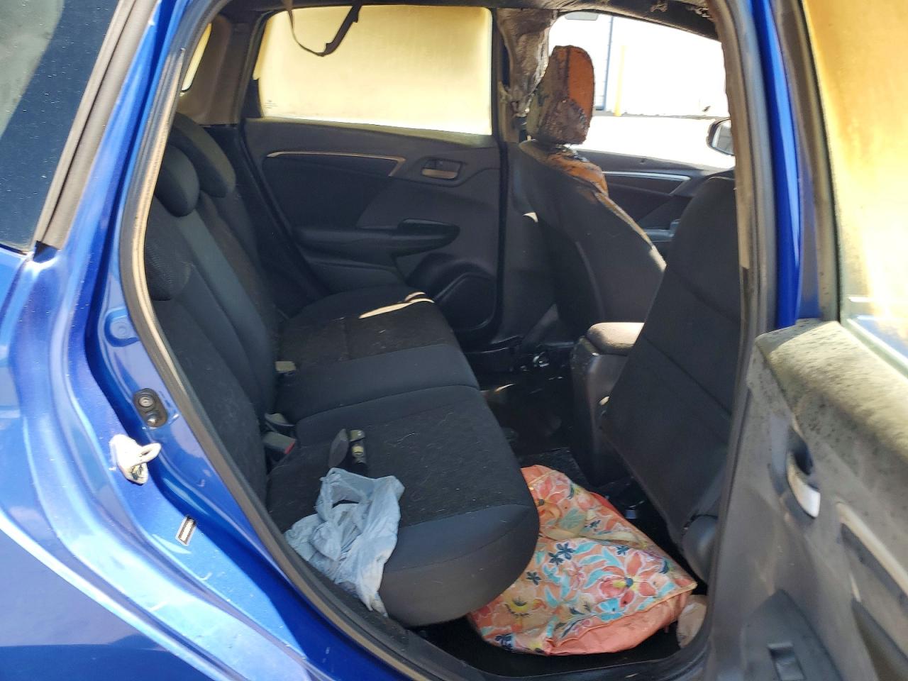 2015 Honda Fit Lx Blue vin: 3HGGK5H50FM714160