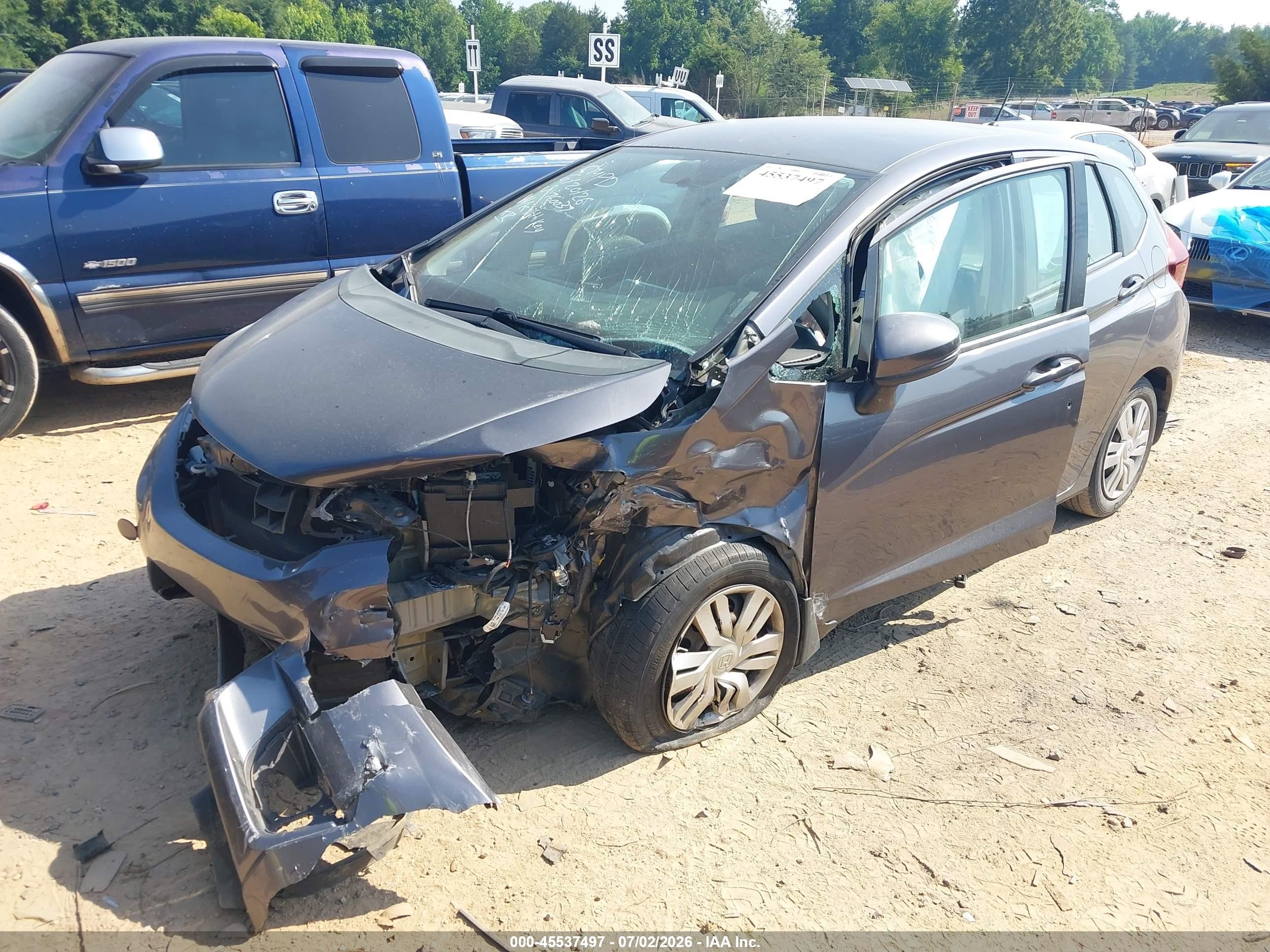 2015 Honda Fit Lx Gray vin: 3HGGK5H50FM760037