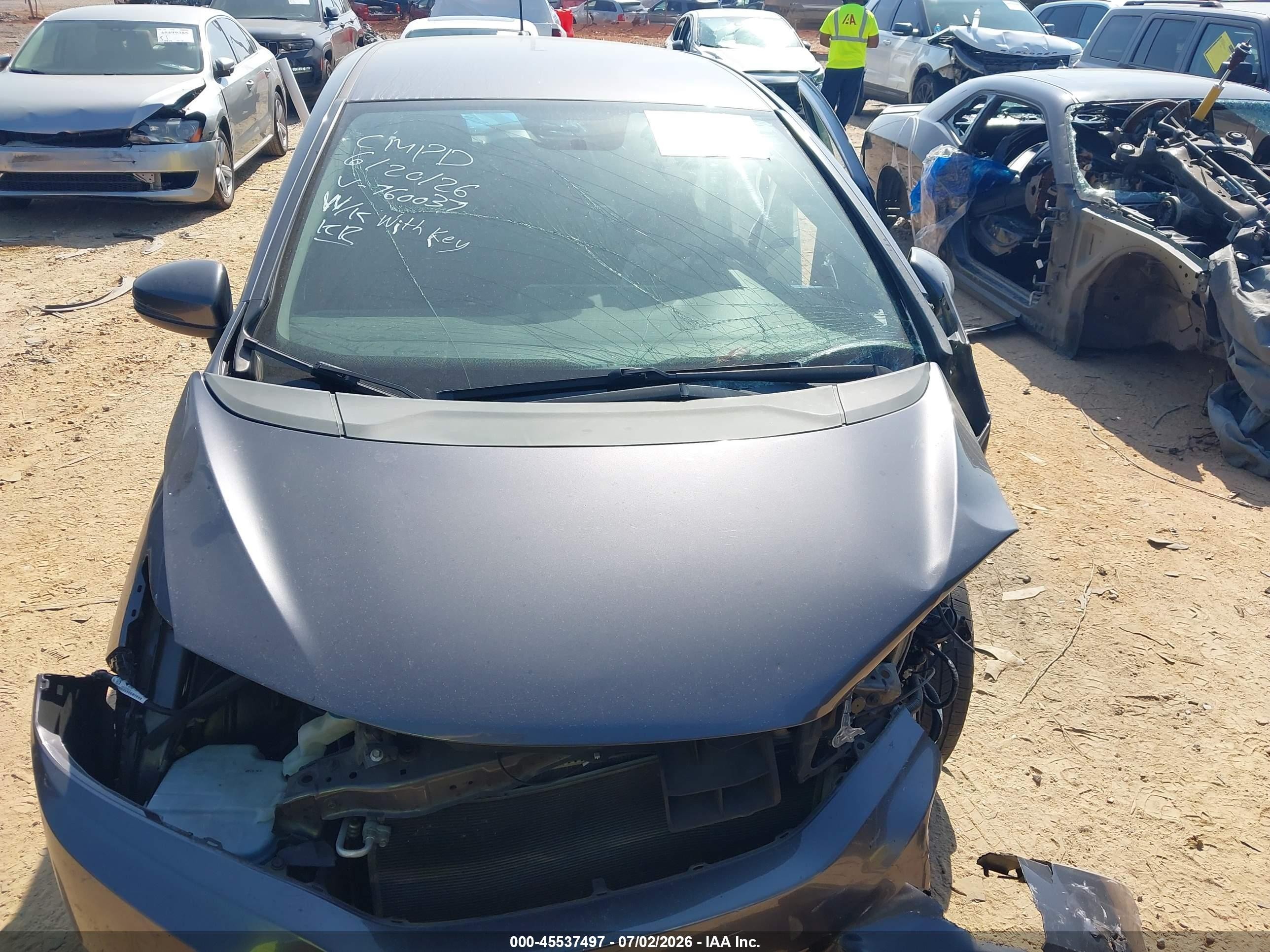2015 Honda Fit Lx Gray vin: 3HGGK5H50FM760037