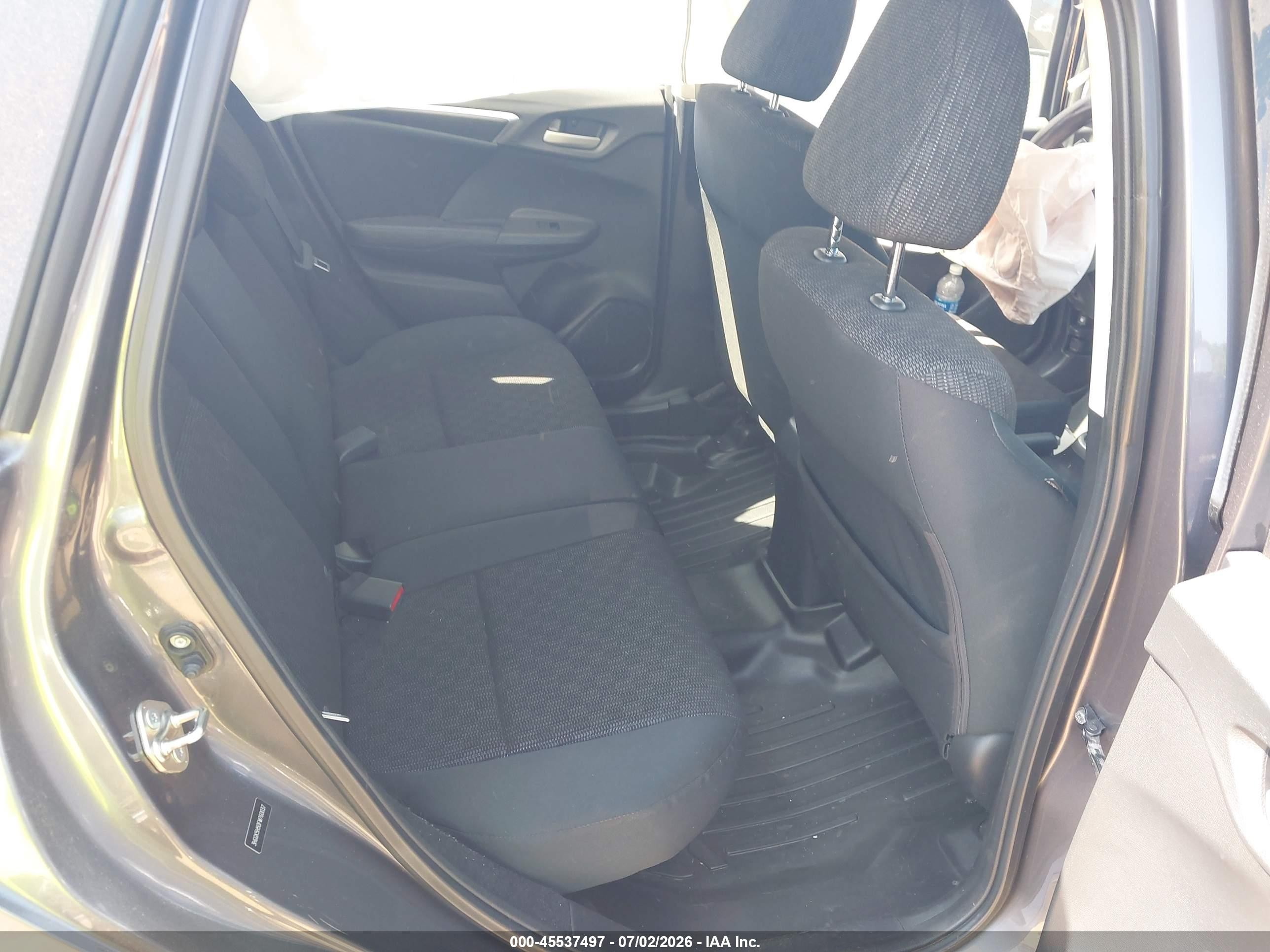 2015 Honda Fit Lx Gray vin: 3HGGK5H50FM760037