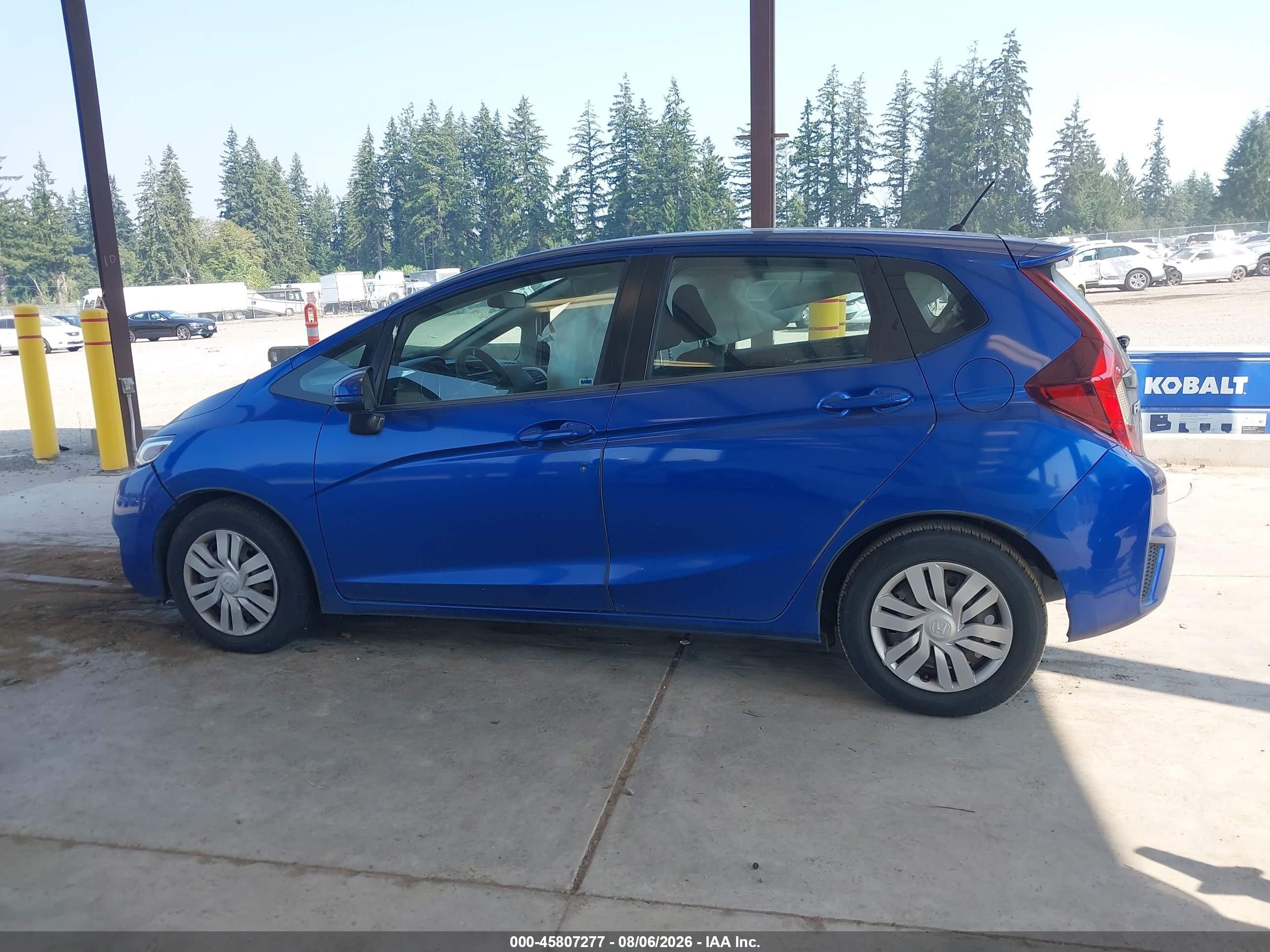 2015 Honda Fit Lx Blue vin: 3HGGK5H50FM779221