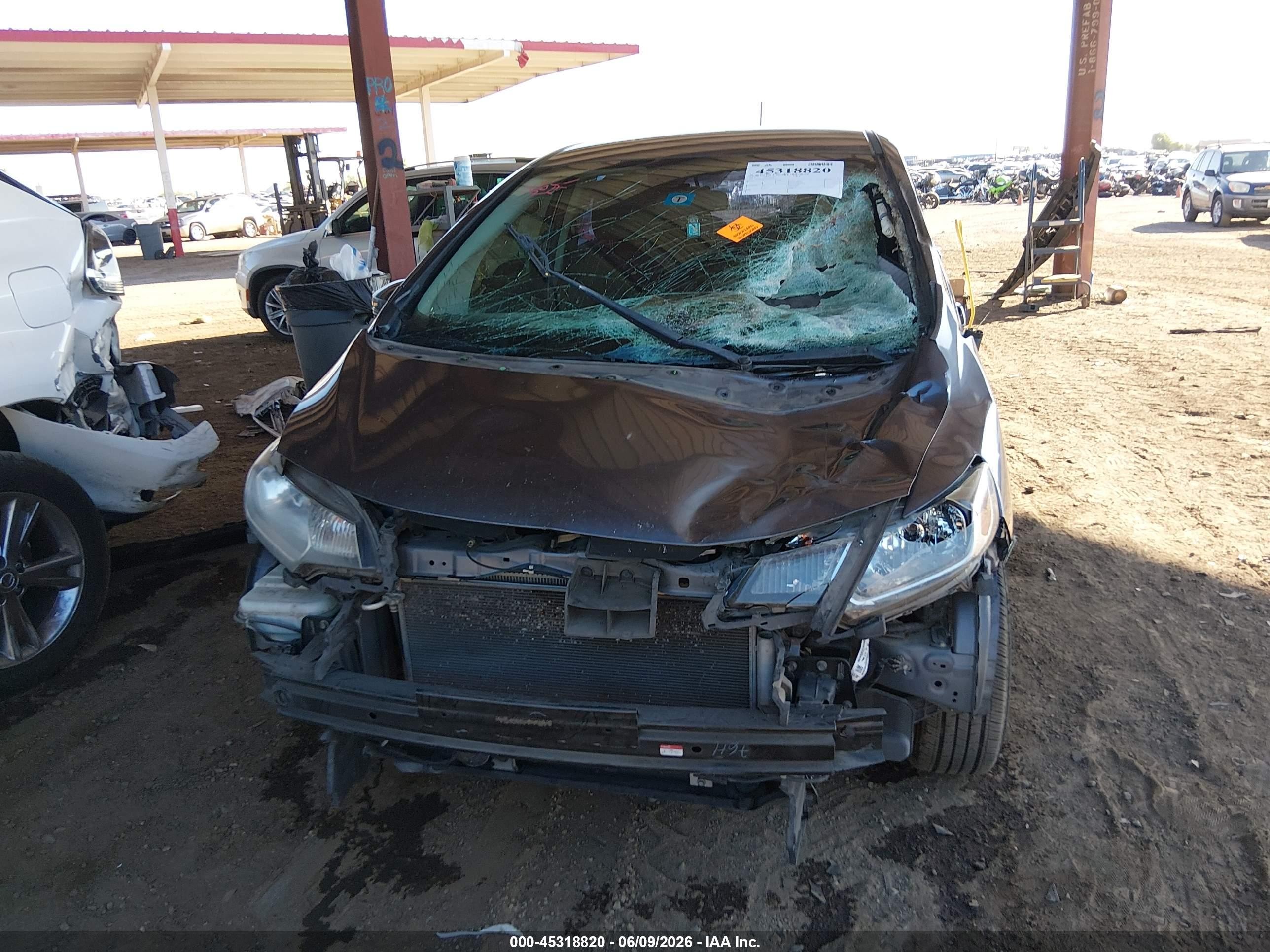2015 Honda Fit Lx Gray vin: 3HGGK5H51FM706052