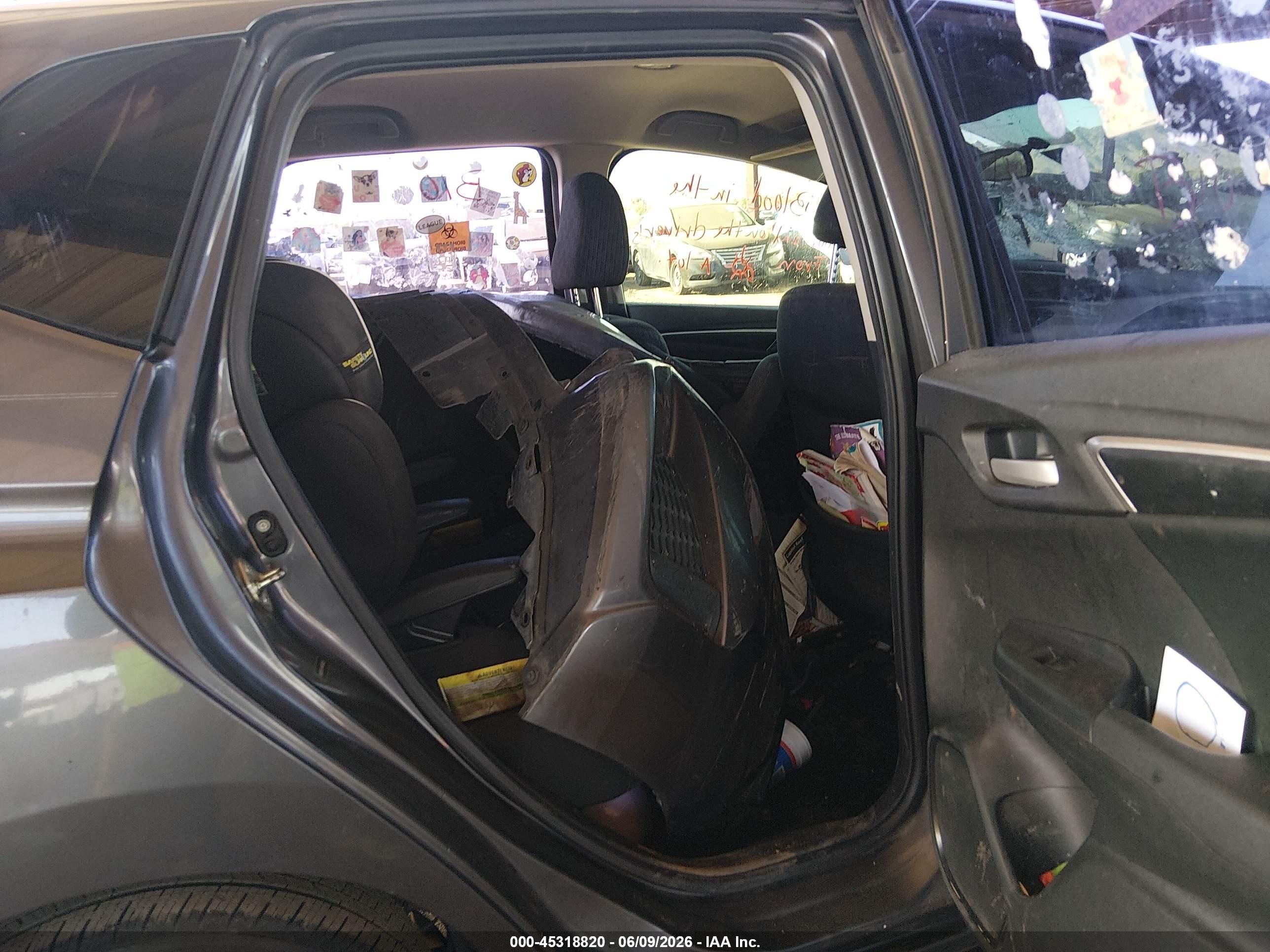 2015 Honda Fit Lx Gray vin: 3HGGK5H51FM706052