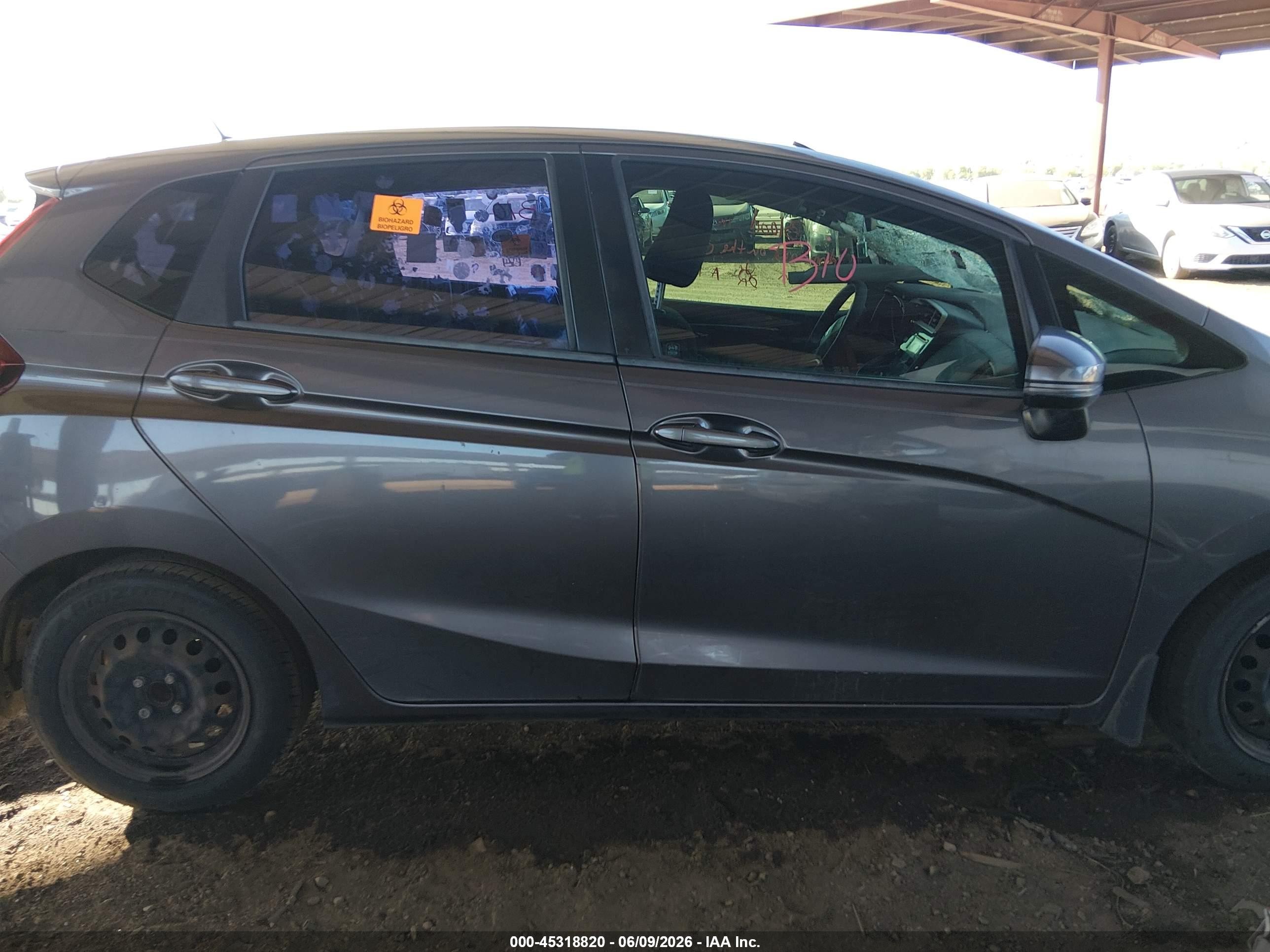 2015 Honda Fit Lx Gray vin: 3HGGK5H51FM706052