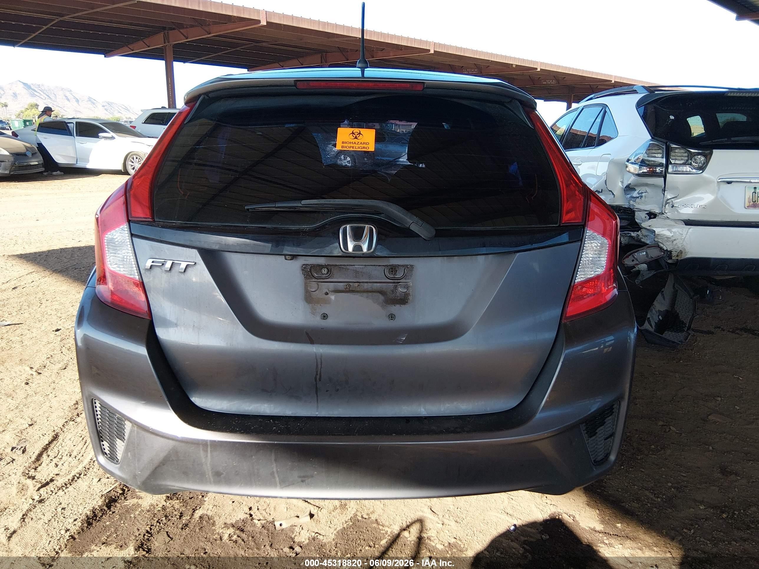 2015 Honda Fit Lx Gray vin: 3HGGK5H51FM706052
