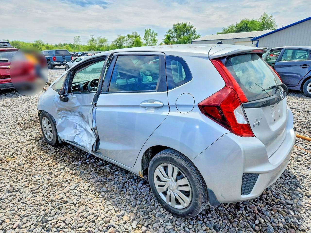 2015 Honda Fit Lx Silver vin: 3HGGK5H51FM717326