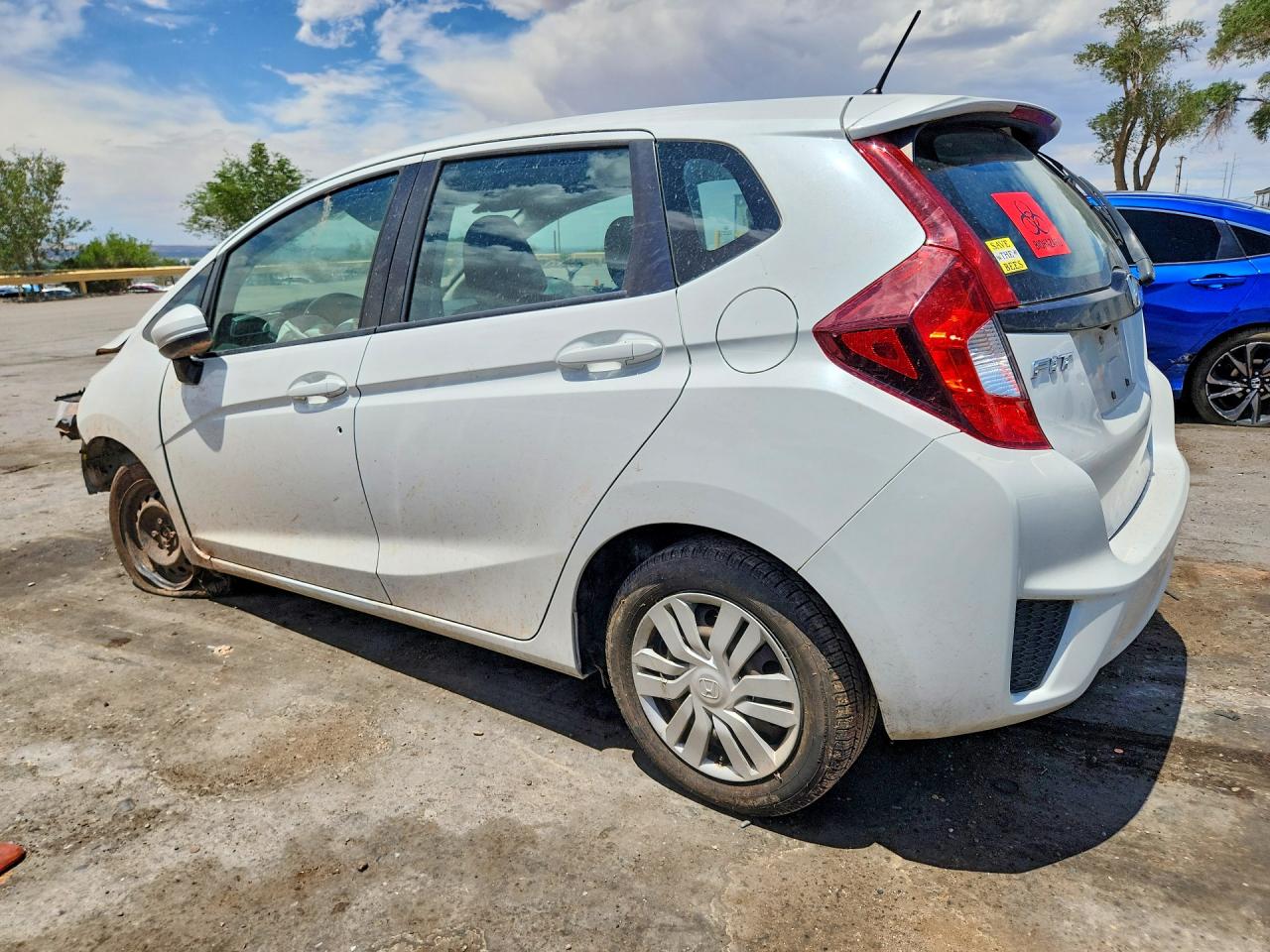2015 Honda Fit Lx White vin: 3HGGK5H51FM734868