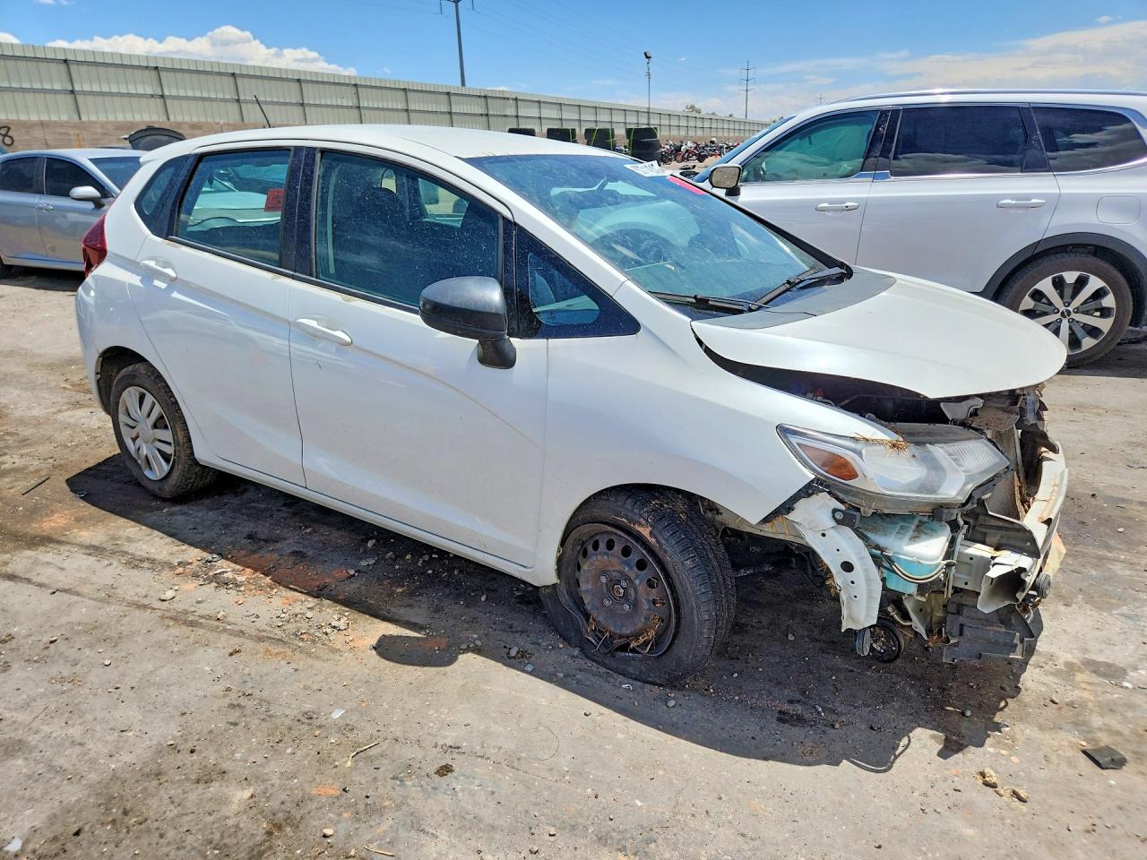 2015 Honda Fit Lx White vin: 3HGGK5H51FM734868