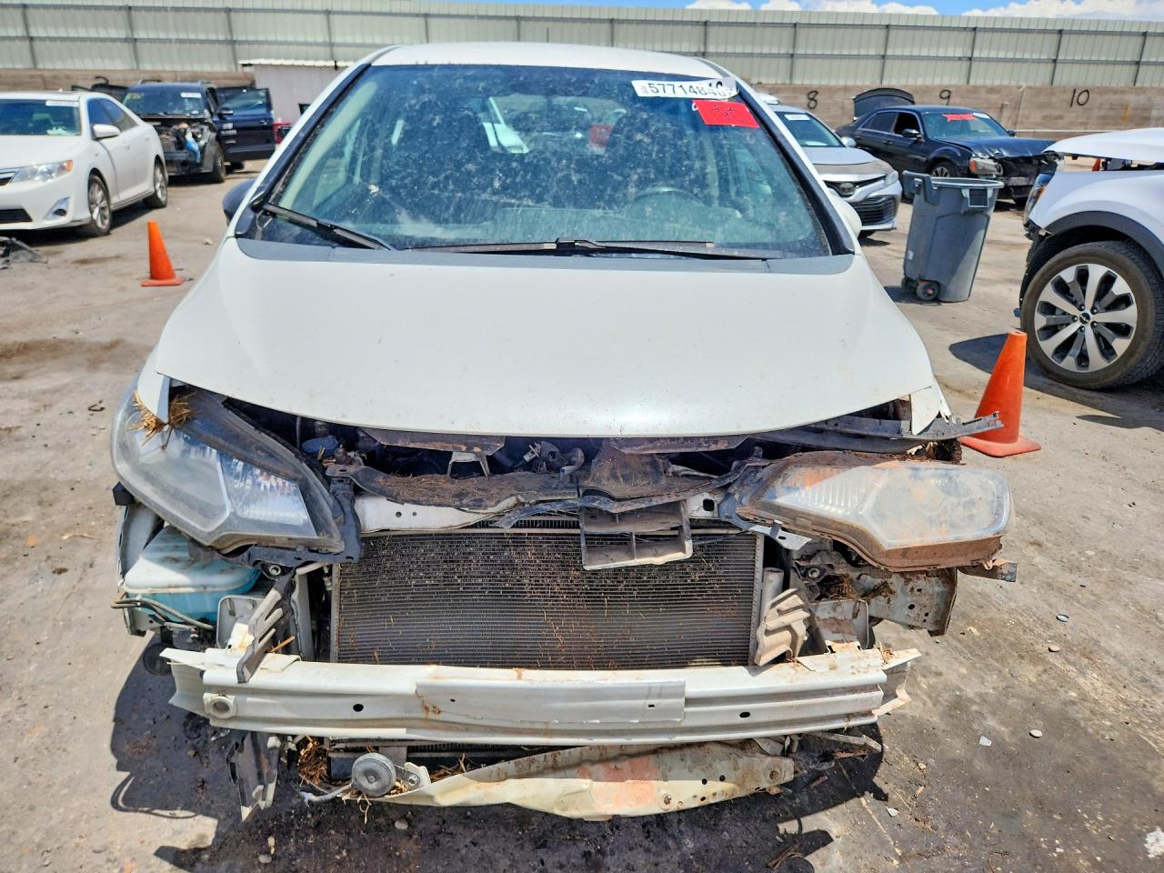 2015 Honda Fit Lx White vin: 3HGGK5H51FM734868