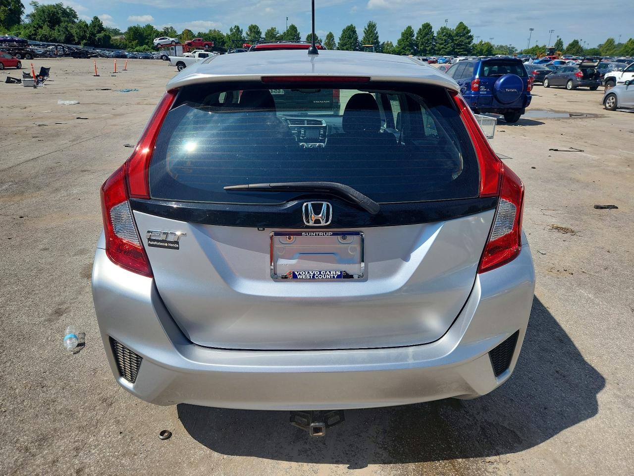 2015 Honda Fit Lx Silver vin: 3HGGK5H51FM735017