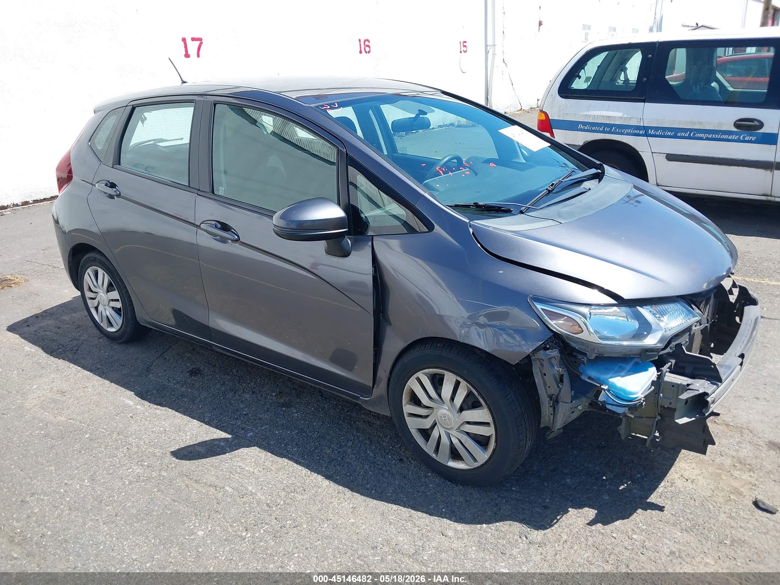 2015 Honda Fit Lx Серый vin: 3HGGK5H51FM740086