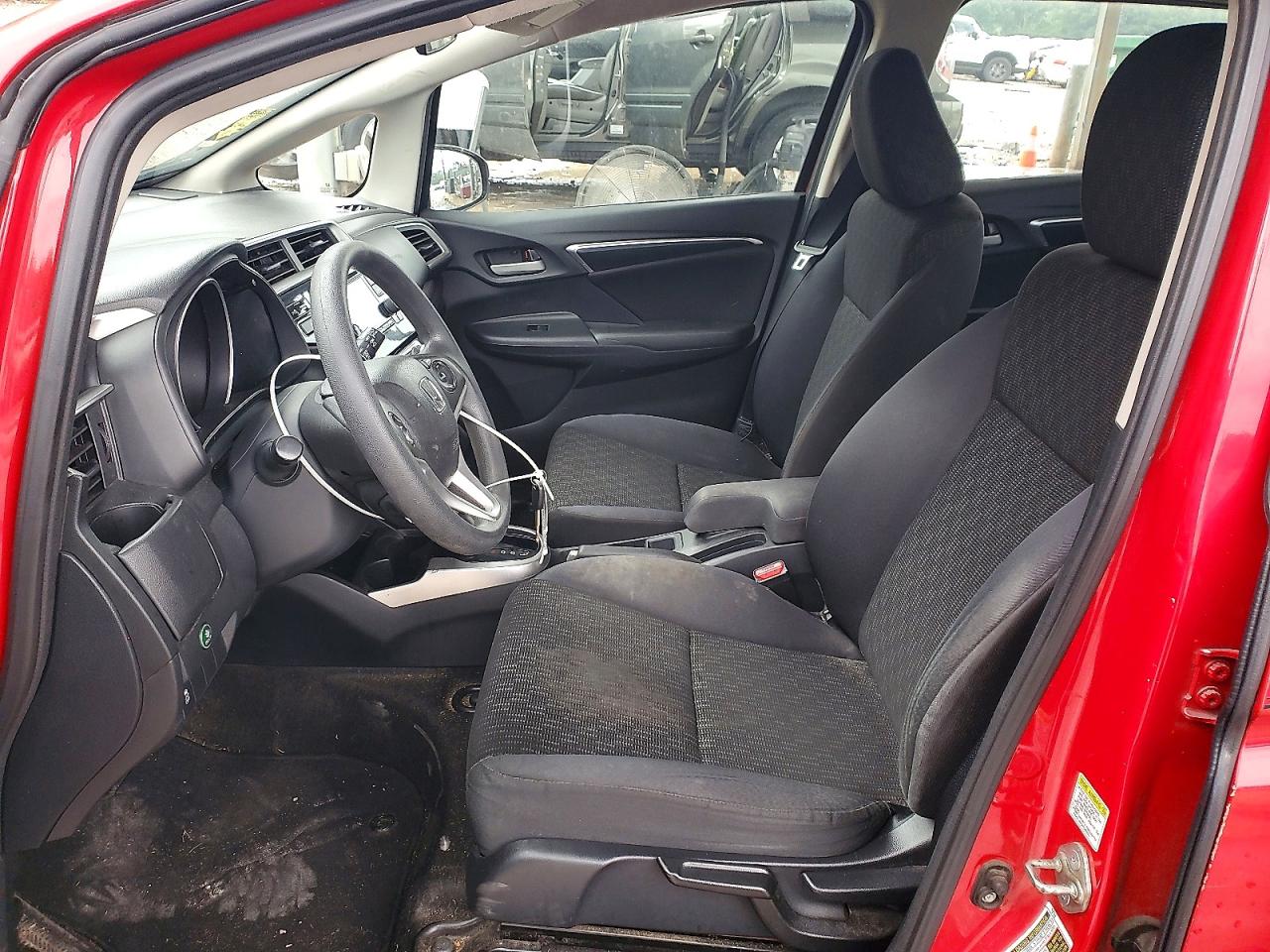 2015 Honda Fit Lx Red vin: 3HGGK5H51FM769541