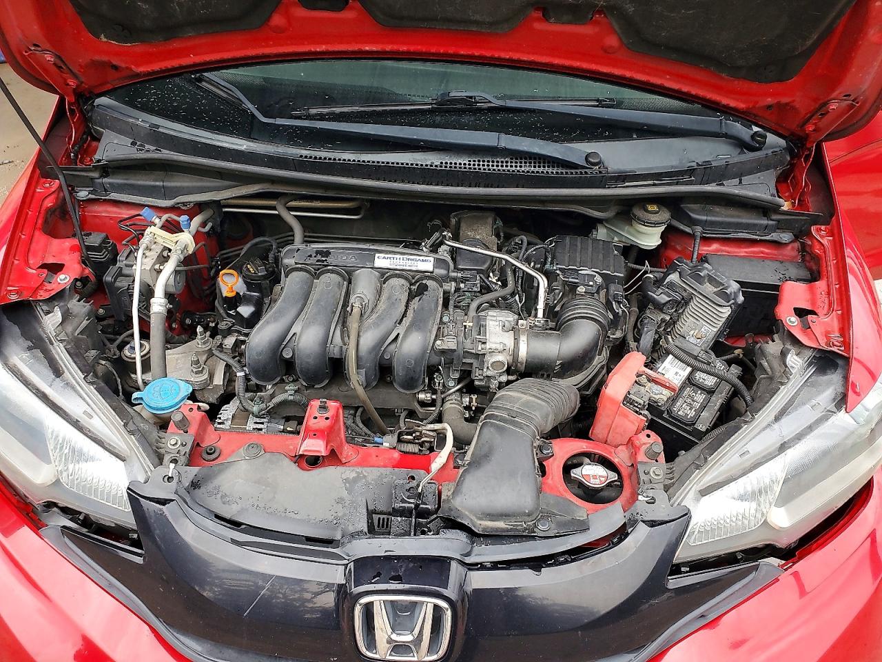 2015 Honda Fit Lx Red vin: 3HGGK5H51FM769541