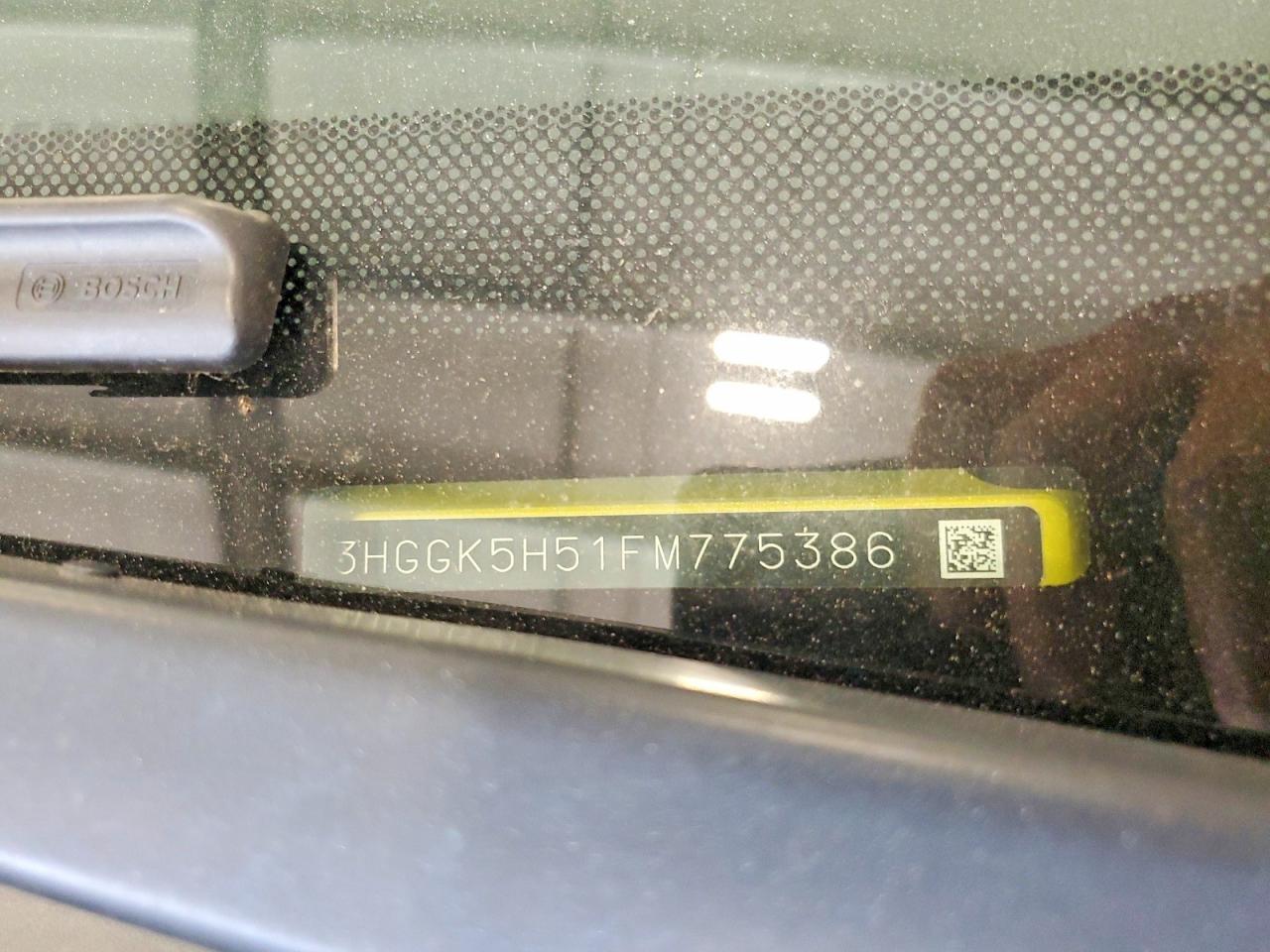 2015 Honda Fit Lx Yellow vin: 3HGGK5H51FM775386