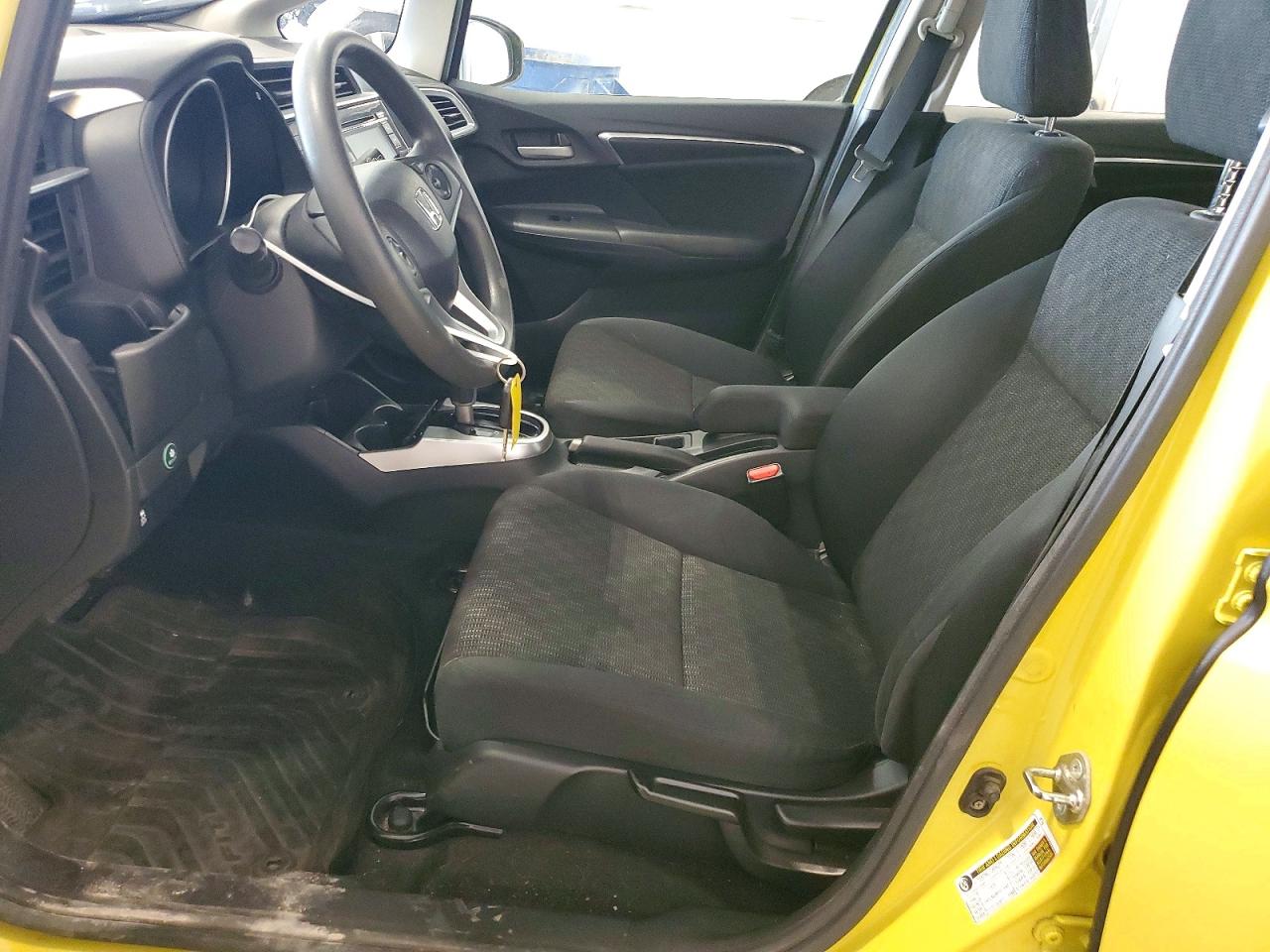2015 Honda Fit Lx Yellow vin: 3HGGK5H51FM775386