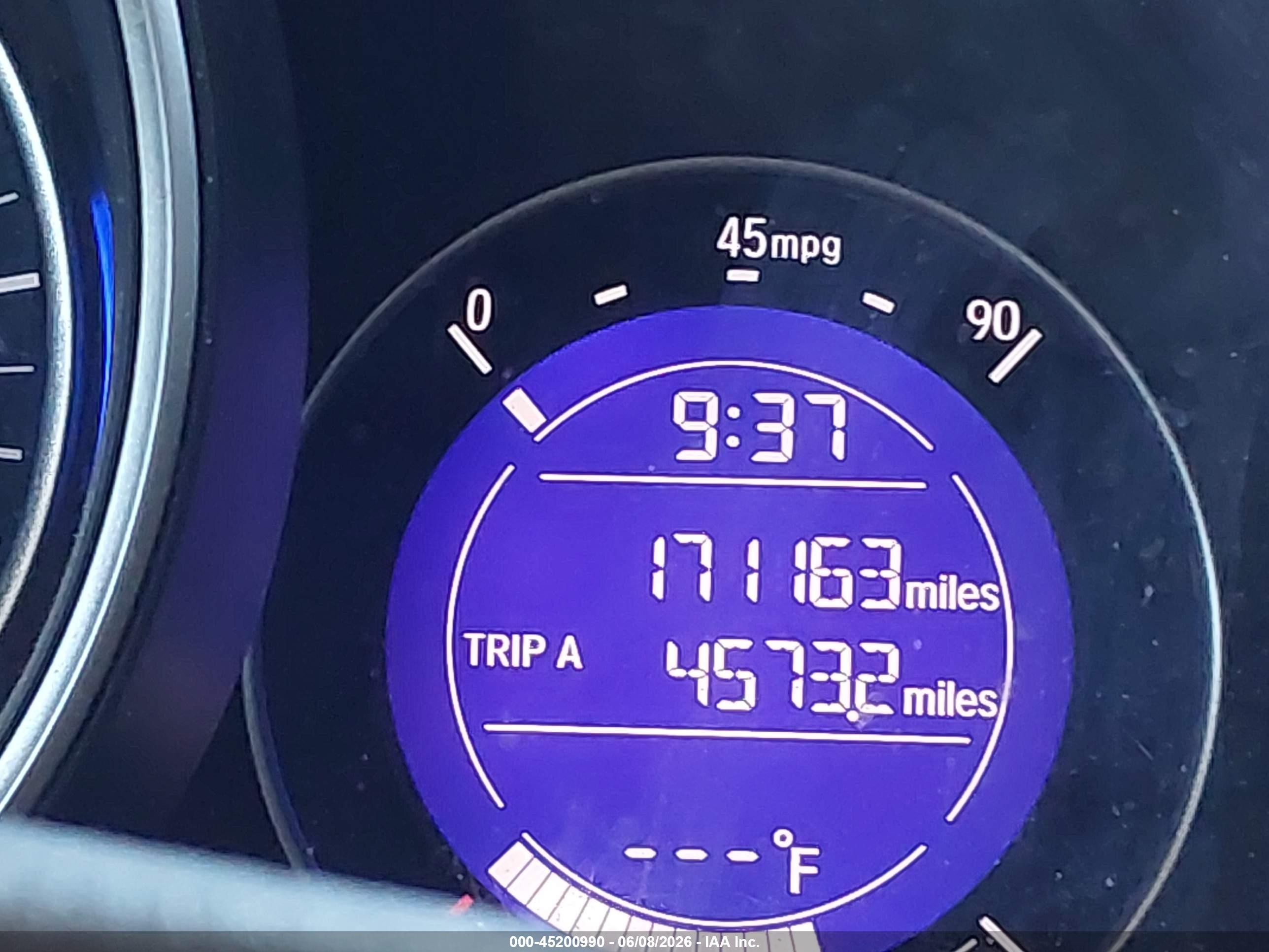 2015 Honda Fit Lx Серебряный vin: 3HGGK5H51FM783682