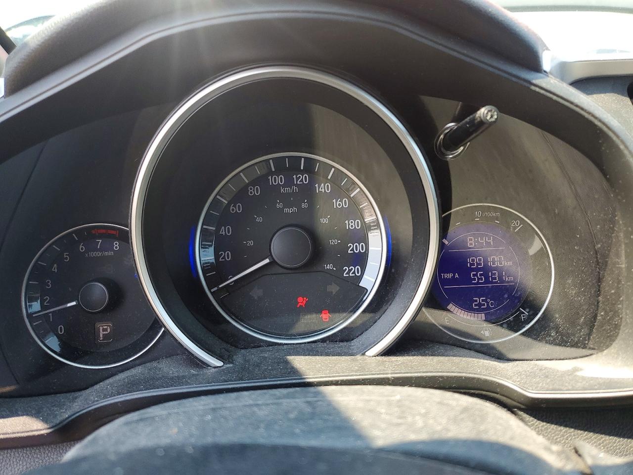 2015 Honda Fit Lx Red vin: 3HGGK5H52FM102123