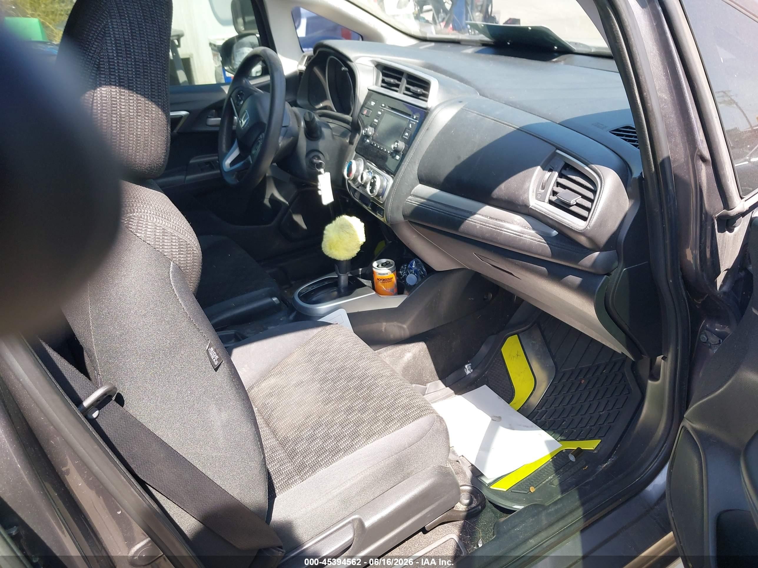 2015 Honda Fit Lx Gray vin: 3HGGK5H52FM705878