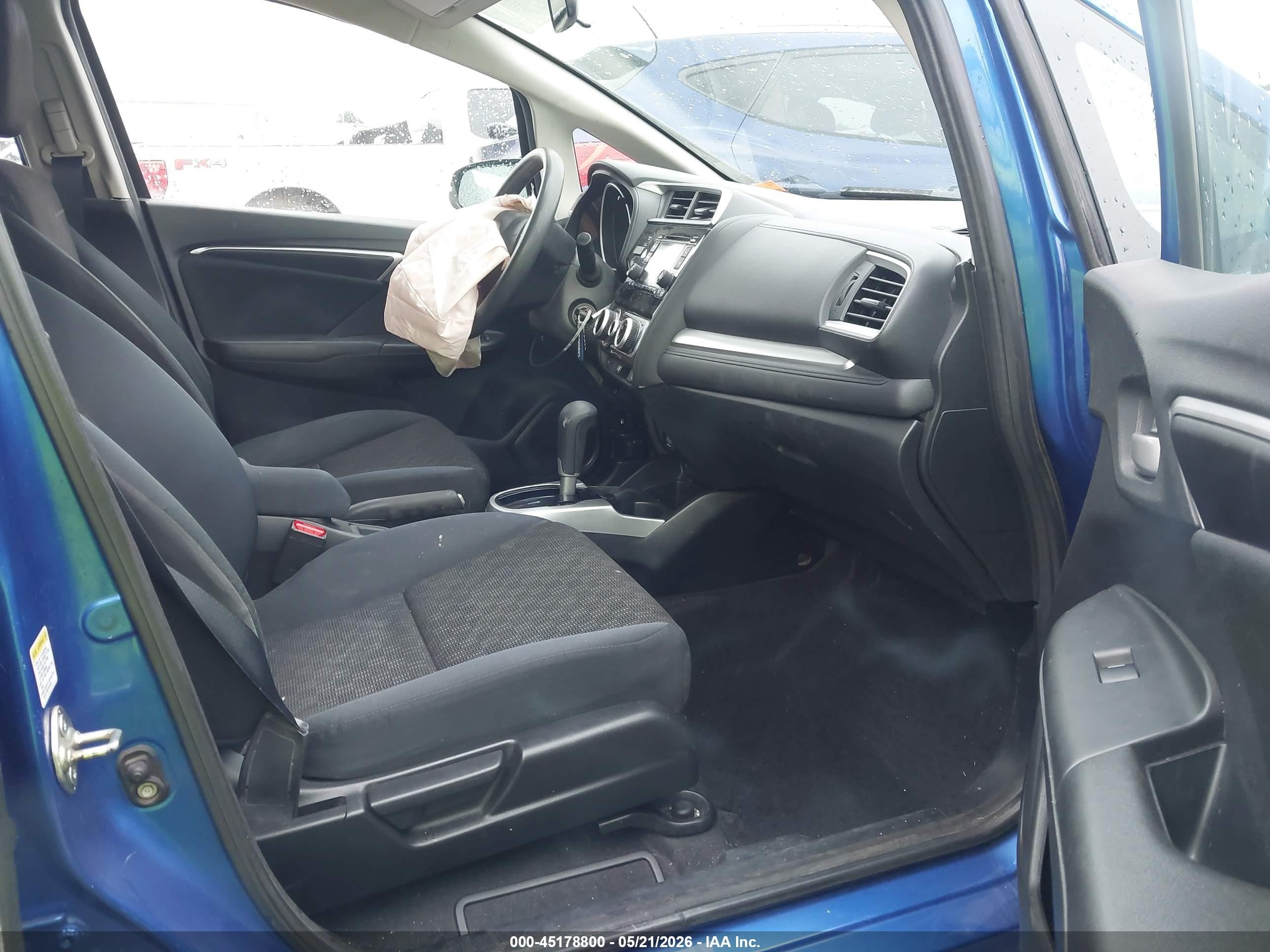 2015 Honda Fit Lx Blue vin: 3HGGK5H52FM758354