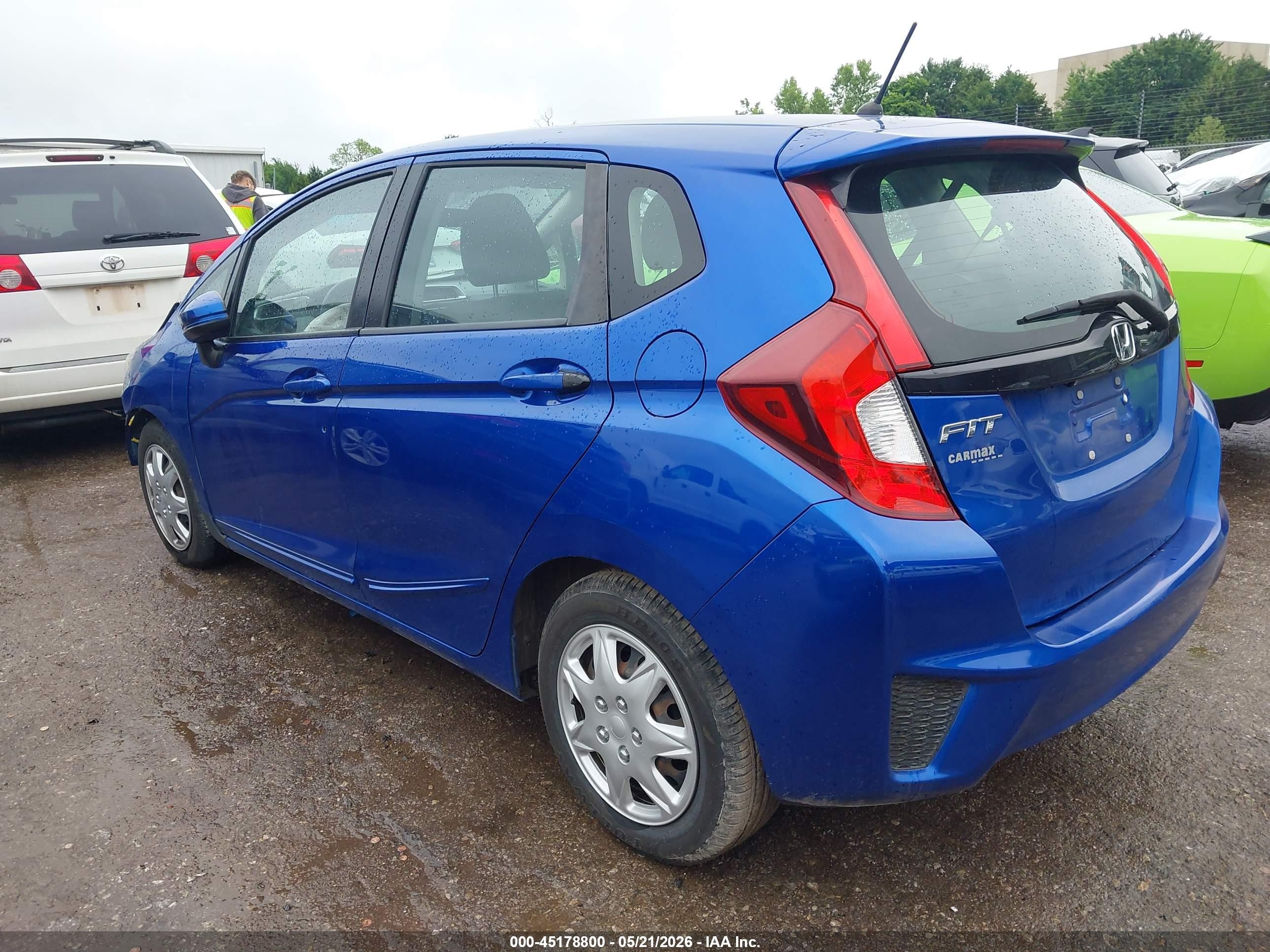 2015 Honda Fit Lx Blue vin: 3HGGK5H52FM758354