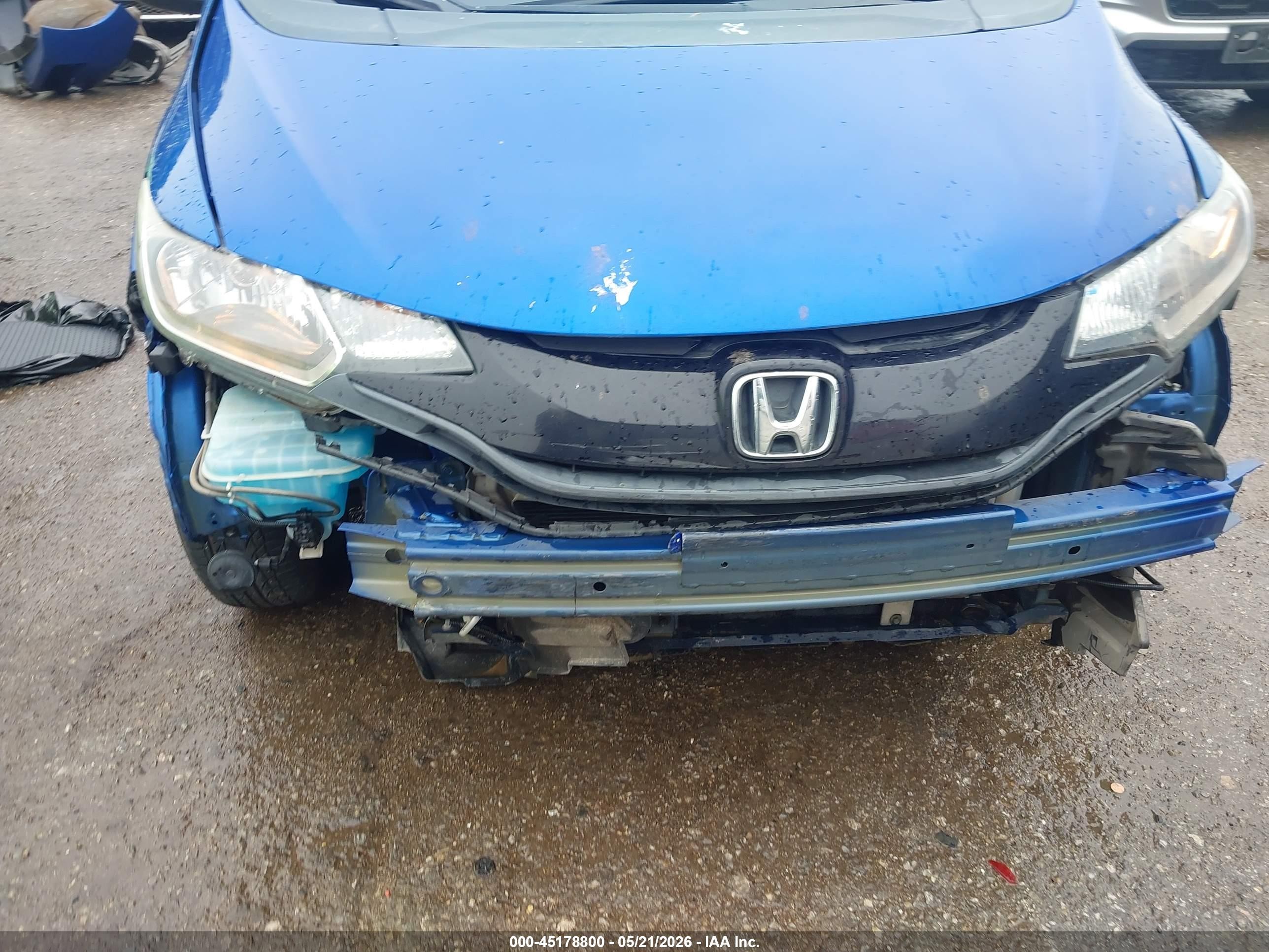2015 Honda Fit Lx Blue vin: 3HGGK5H52FM758354