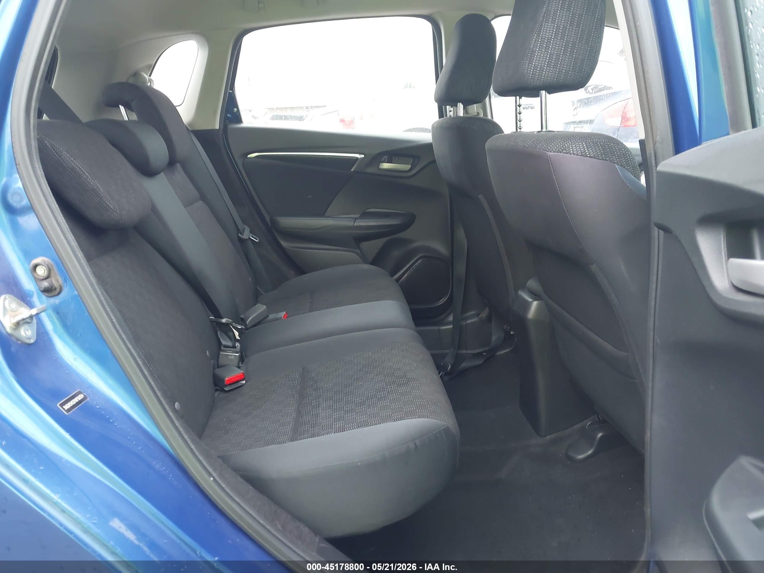 2015 Honda Fit Lx Blue vin: 3HGGK5H52FM758354