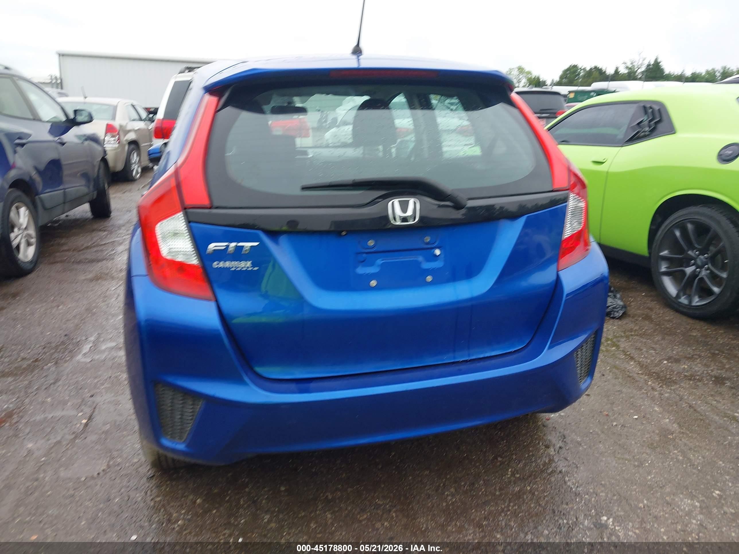 2015 Honda Fit Lx Blue vin: 3HGGK5H52FM758354