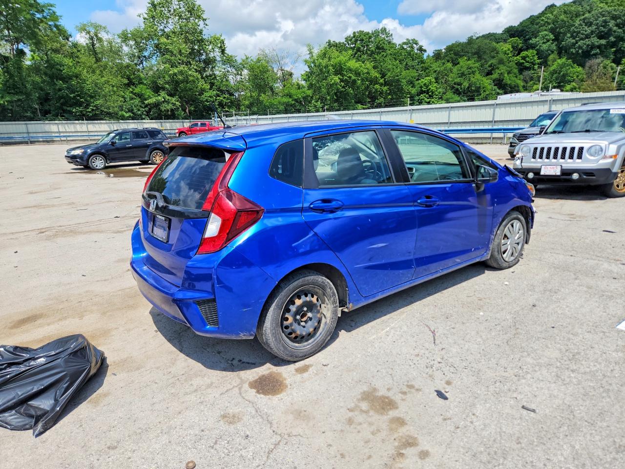 2015 Honda Fit Lx Blue vin: 3HGGK5H52FM758421