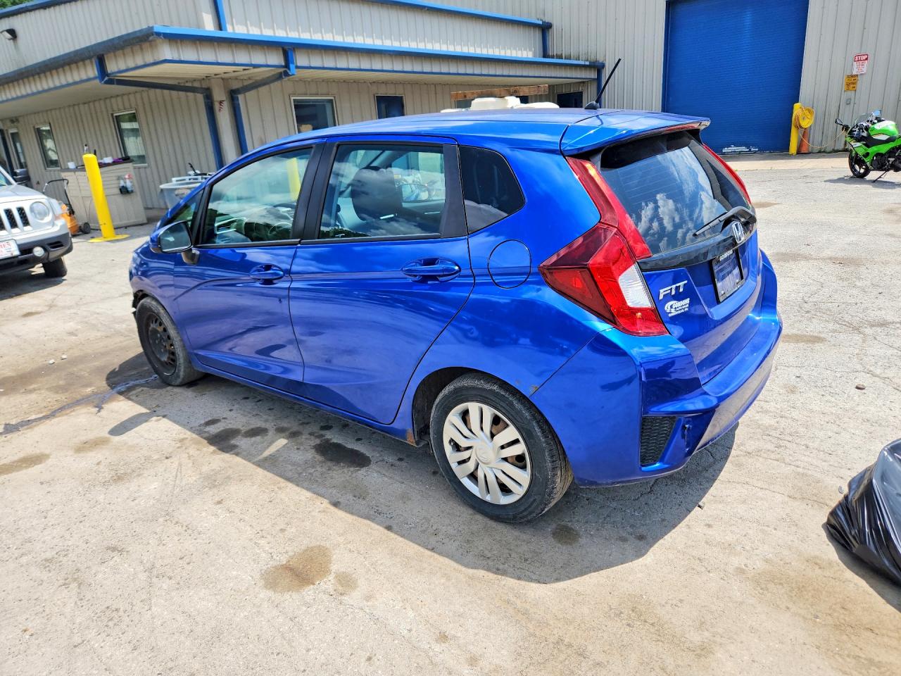 2015 Honda Fit Lx Blue vin: 3HGGK5H52FM758421